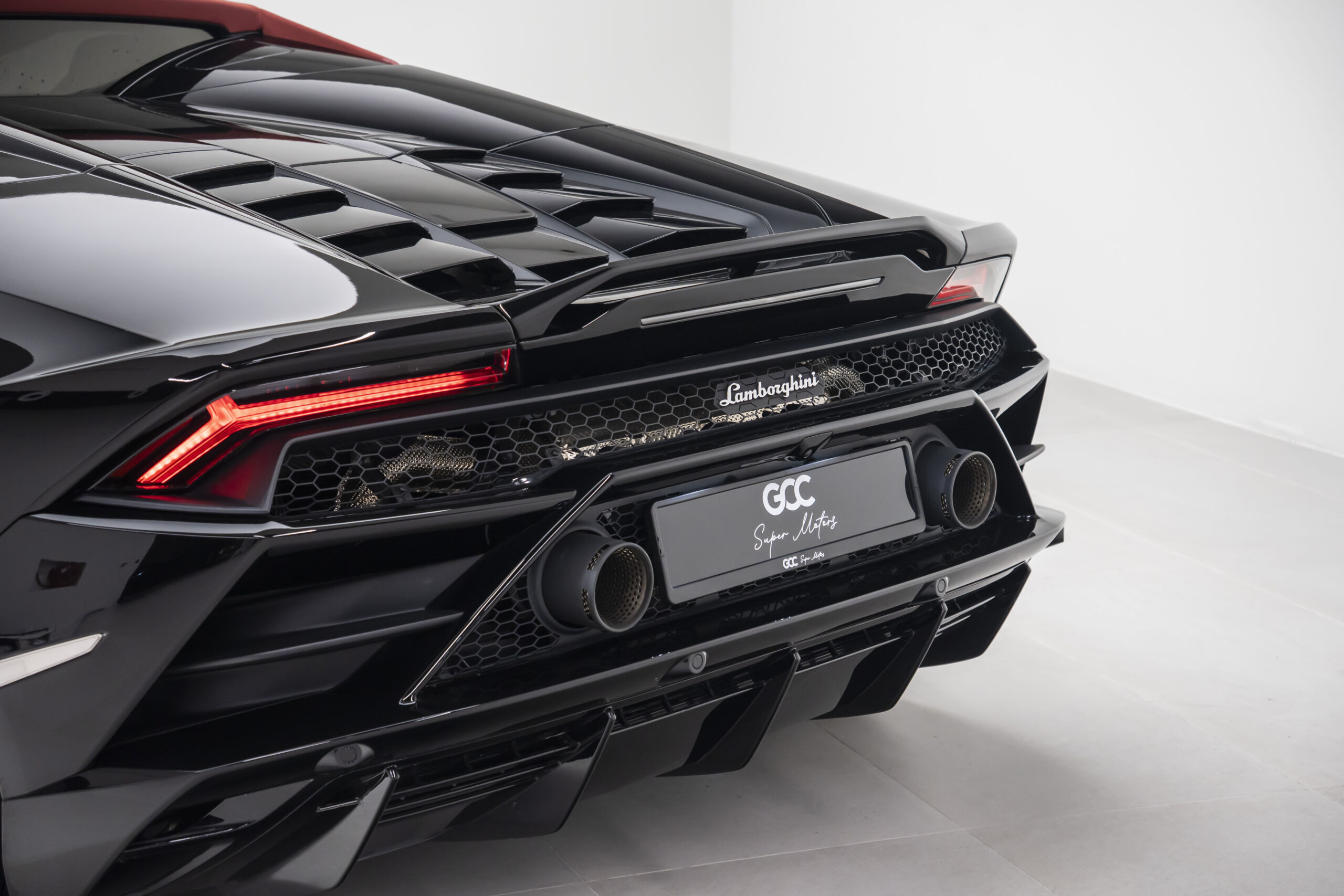 
								2023 Lamborghini Huracan EVO Spyder full									