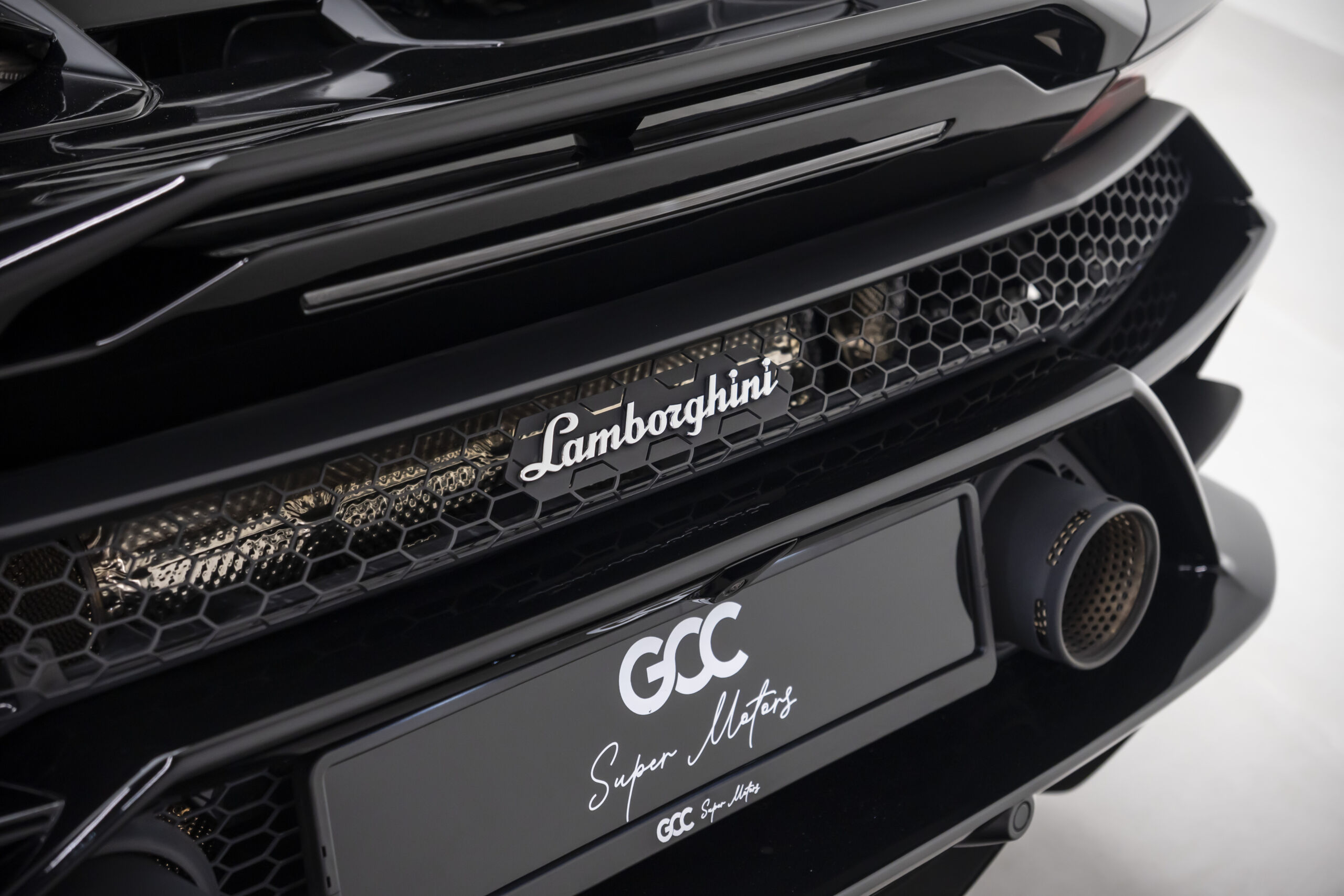 
								2023 Lamborghini Huracan EVO Spyder full									