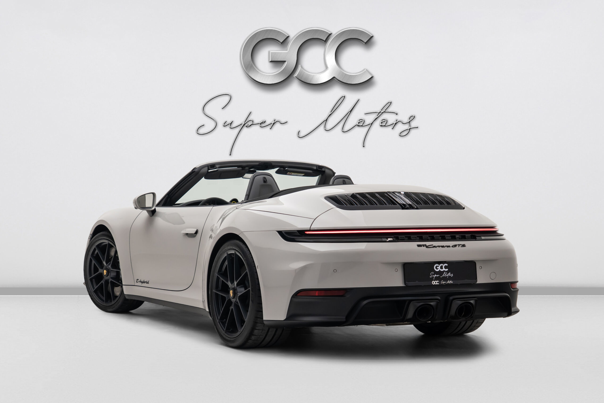 2026 Porsche 911 GTS Cabrio