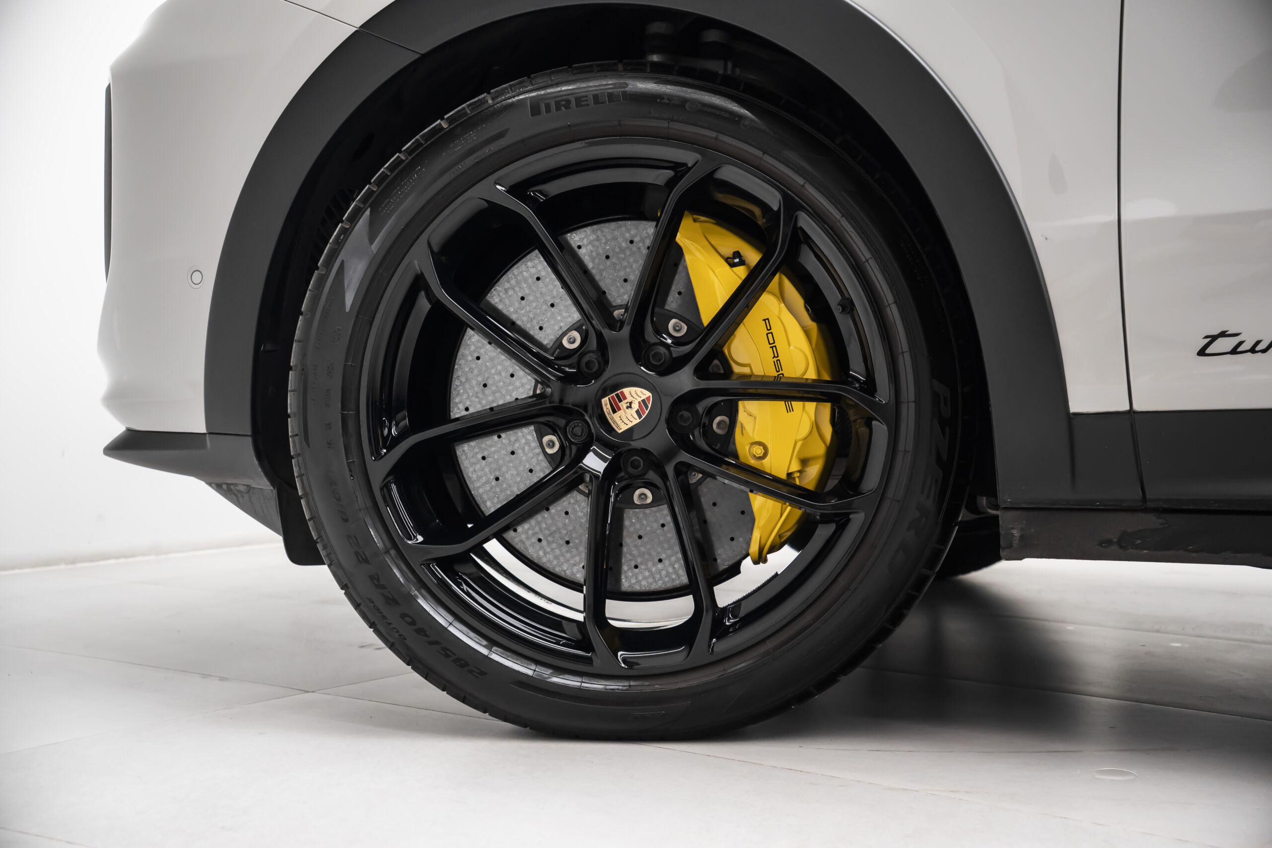 
								2025 Porsche Cayenne Coupe Turbo GT full									