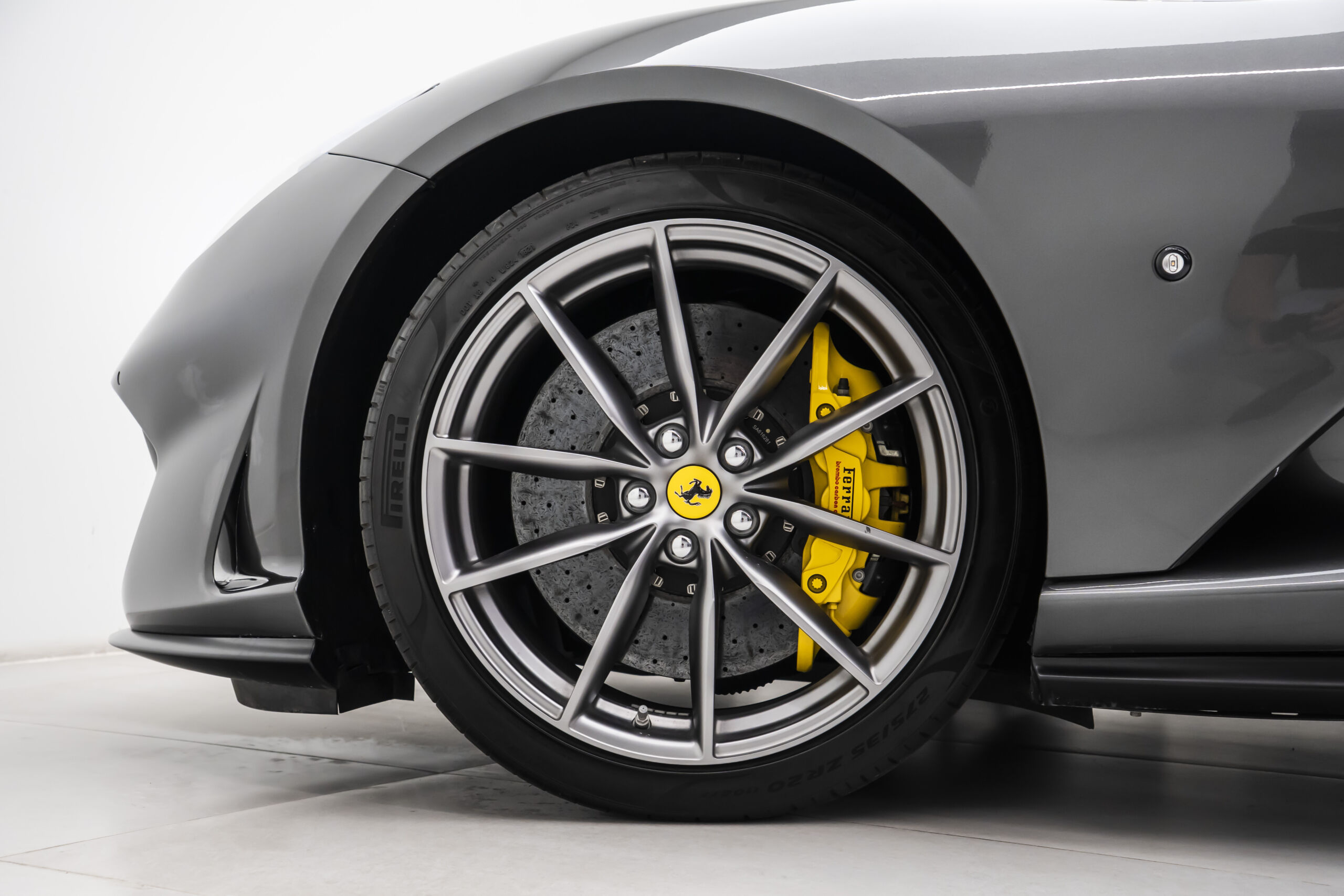 
								2022 Ferrari 812 GTS full									