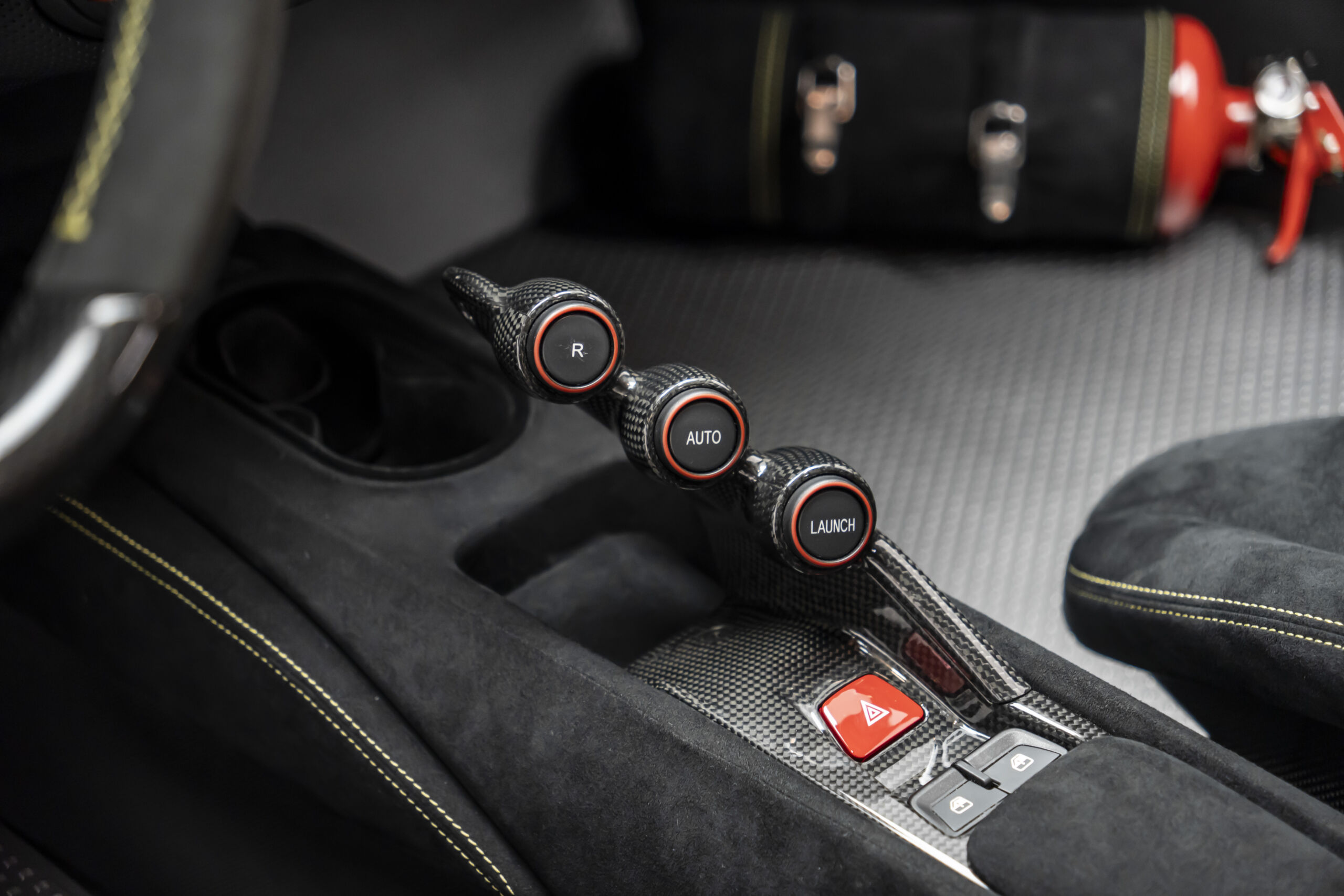 
								2020 Ferrari 488 Pista full									