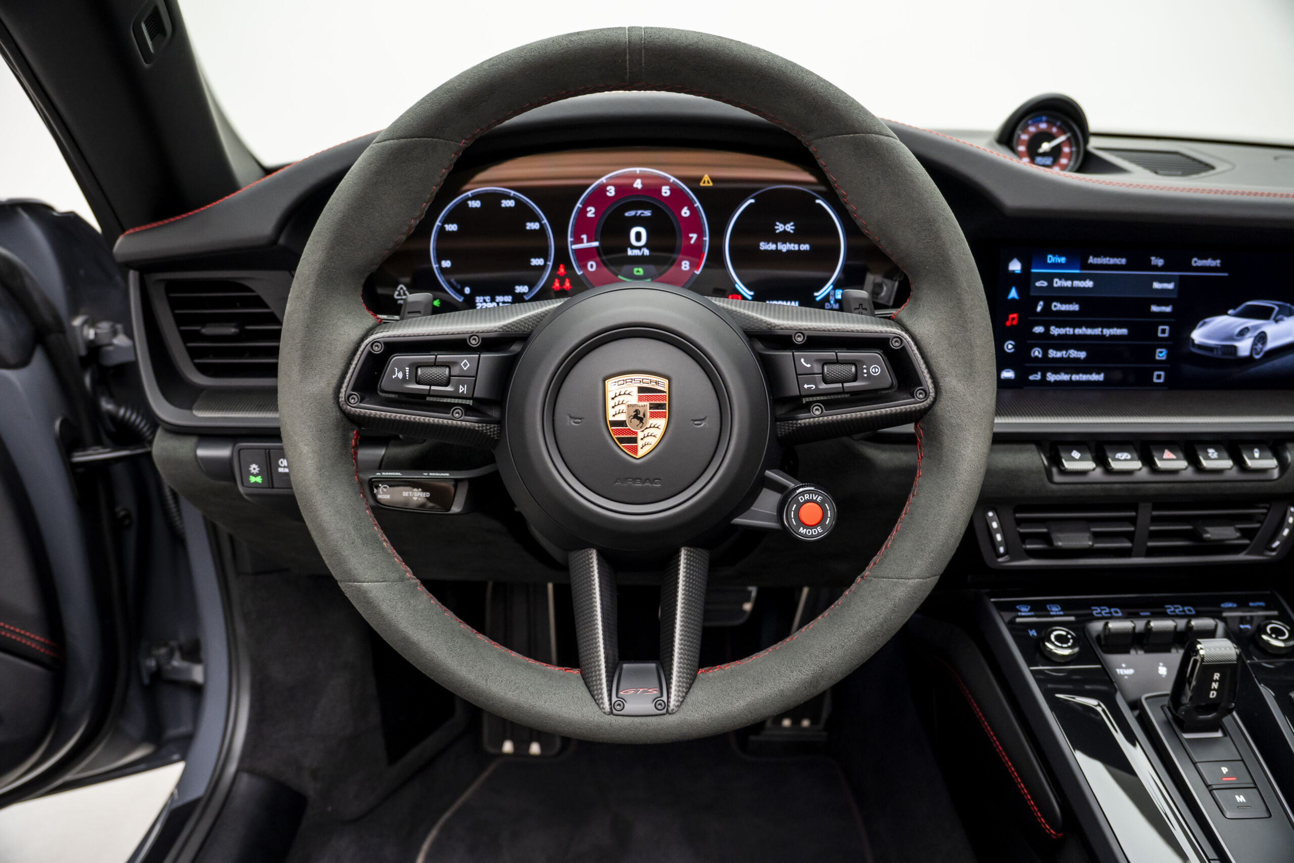 
								2025 Porsche 911 Targa 4 GTS full									