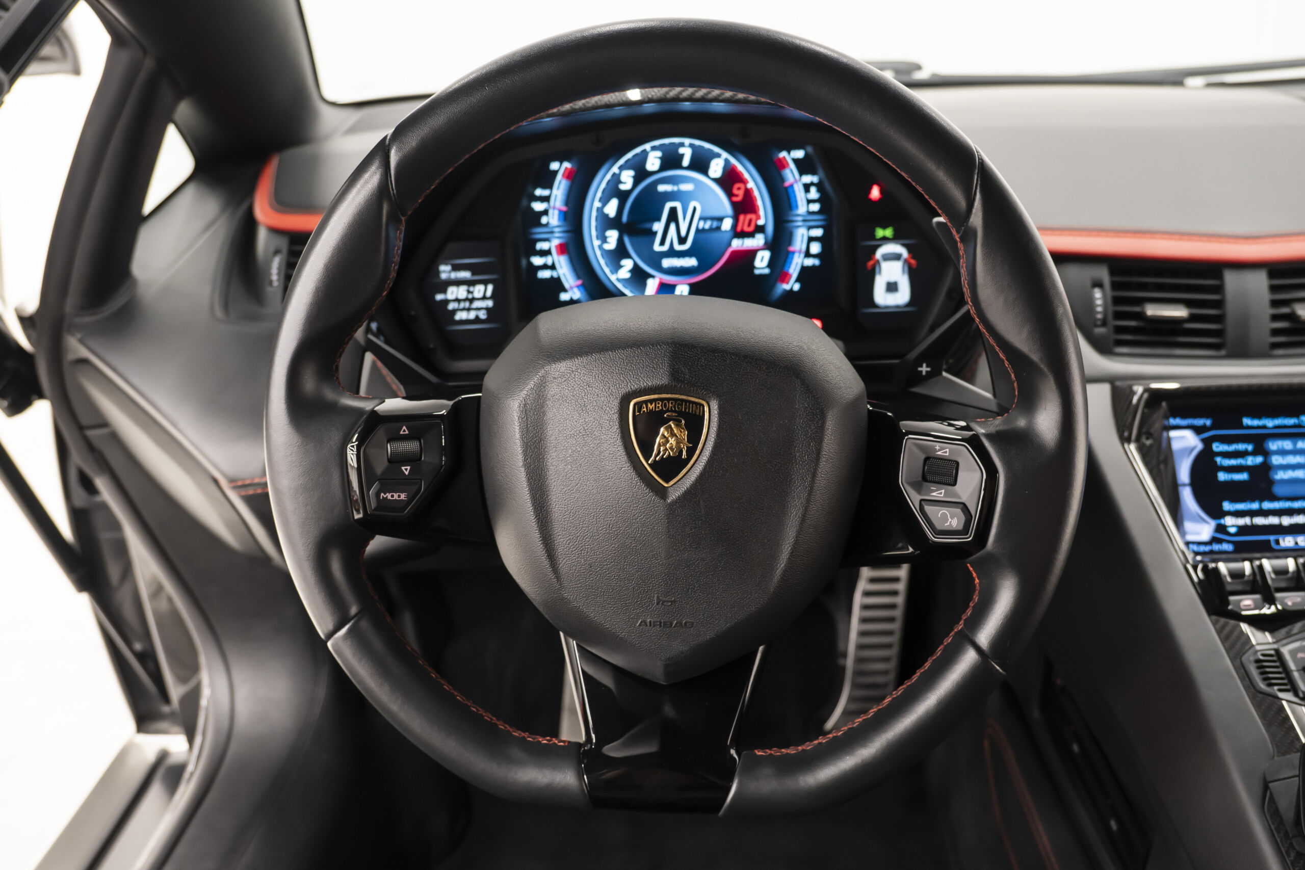 
								2018 Lamborghini Aventador S full									