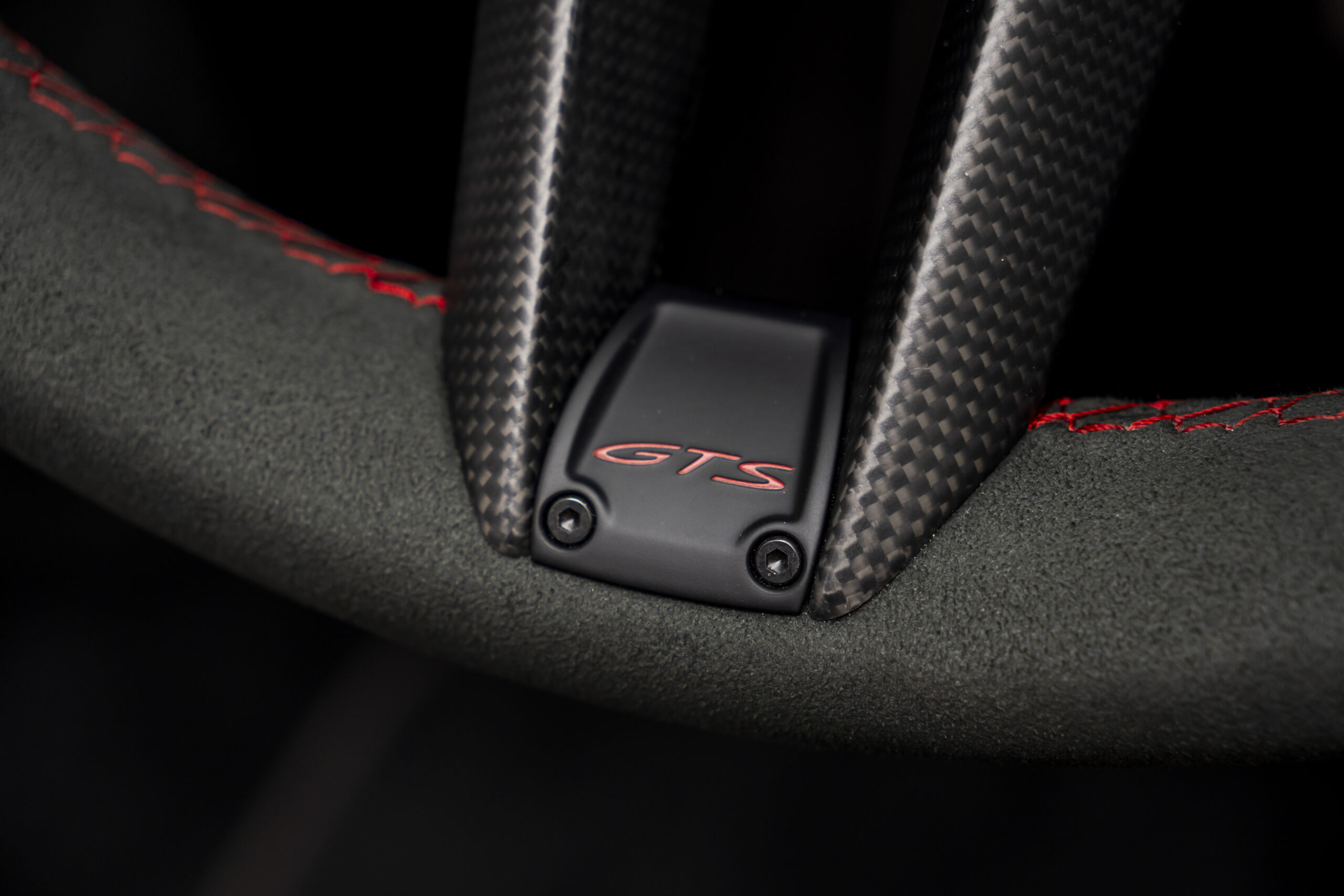 
								2025 Porsche 911 Targa 4 GTS full									