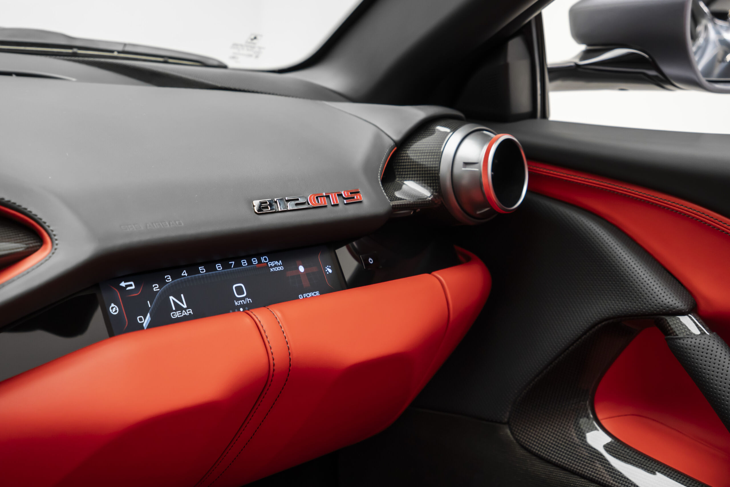 
								2020 Ferrari 812 GTS full									