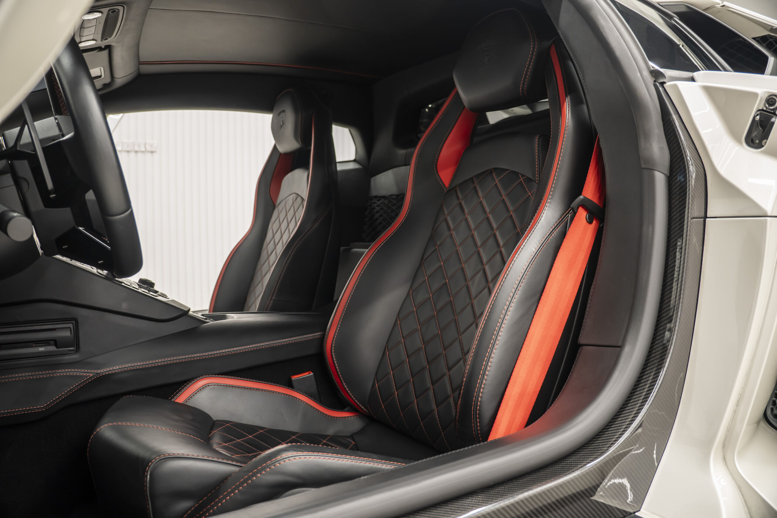 
								2018 Lamborghini Aventador S full									