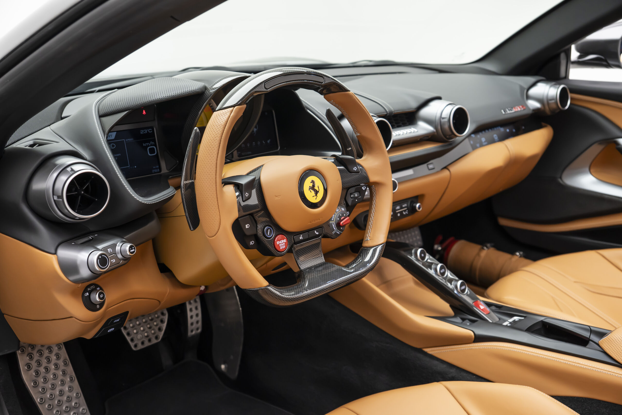 
								2022 Ferrari 812 GTS full									