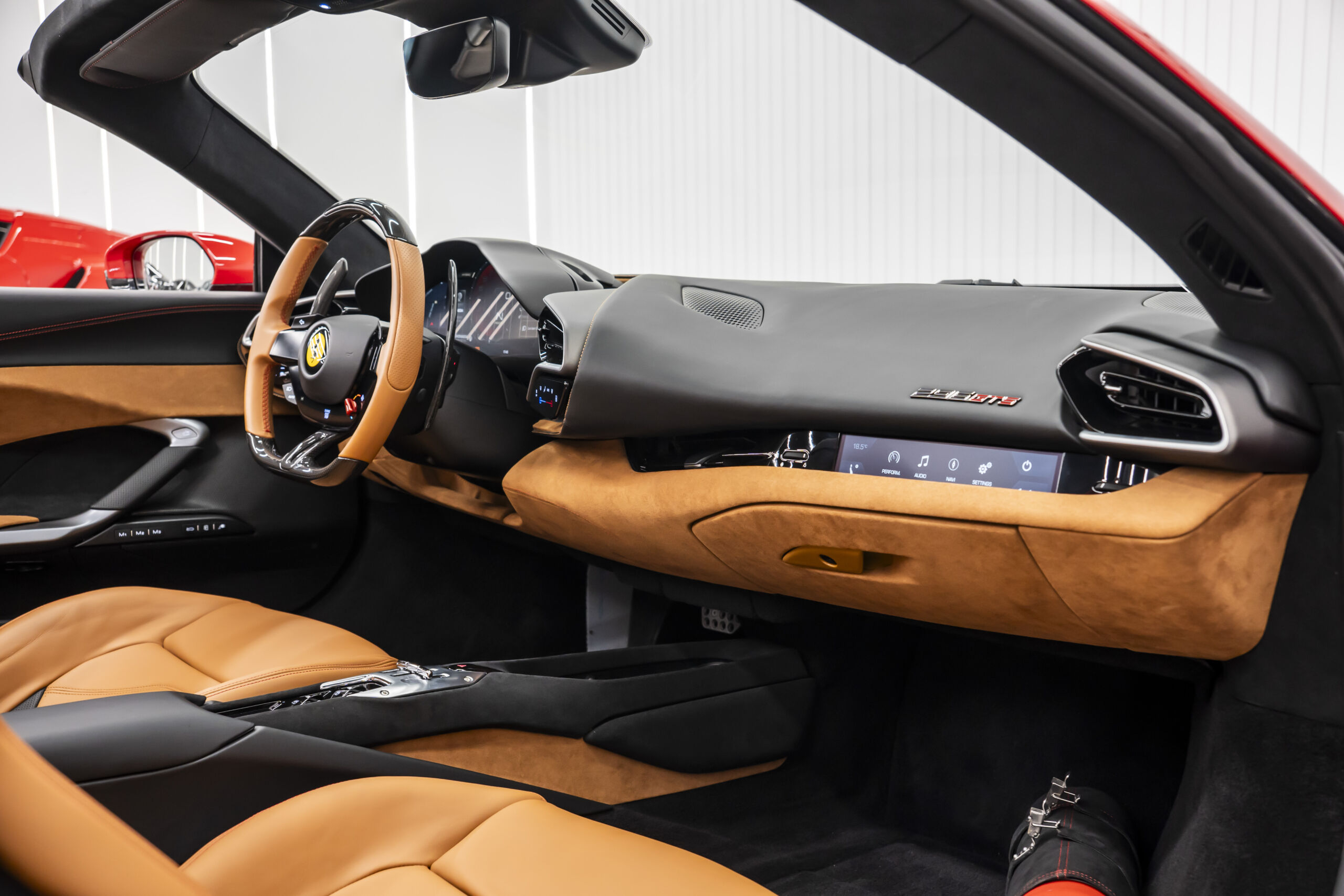 
								2023 Ferrari 296 GTS full									