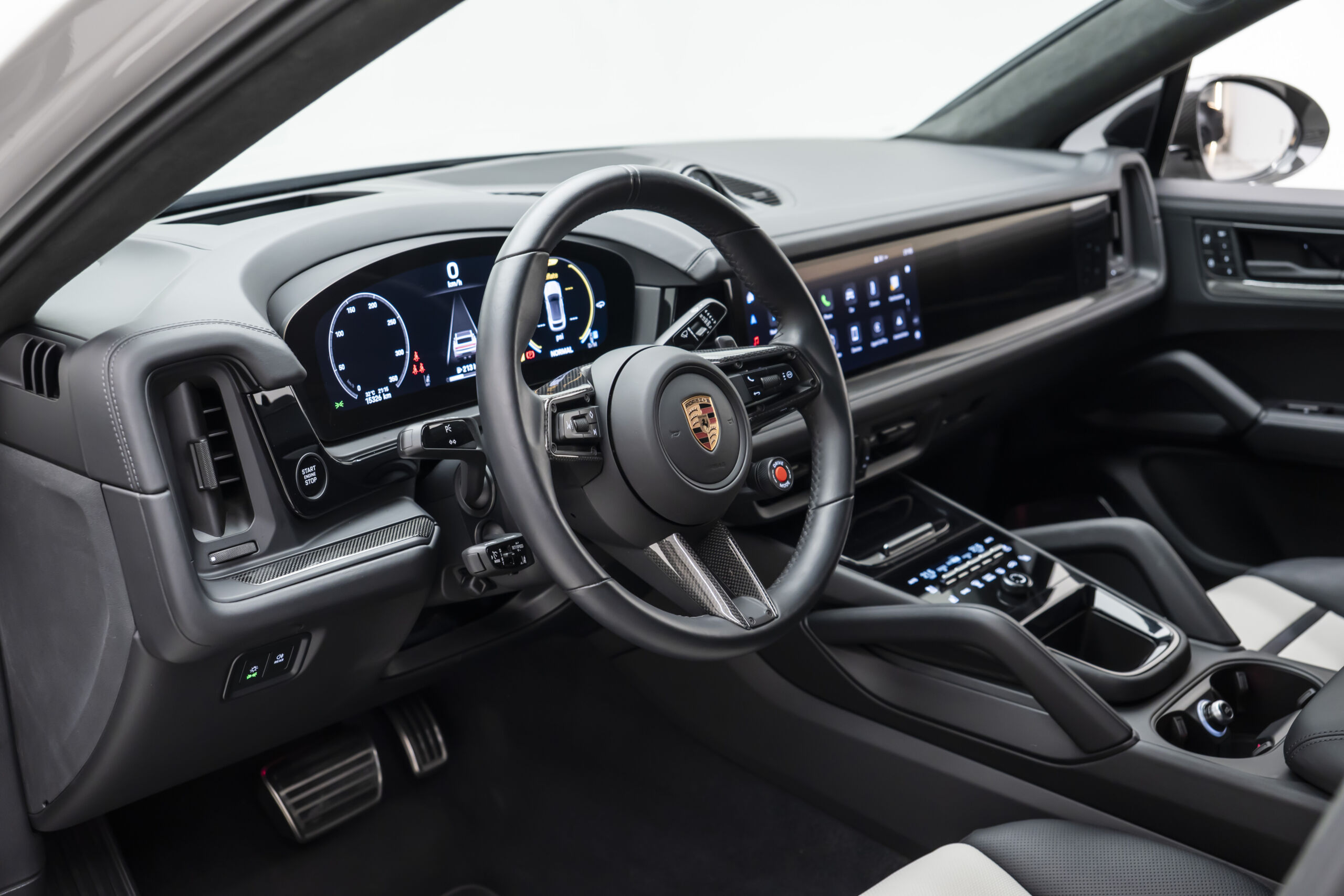 
								2025 Porsche Cayenne Coupe Turbo GT full									