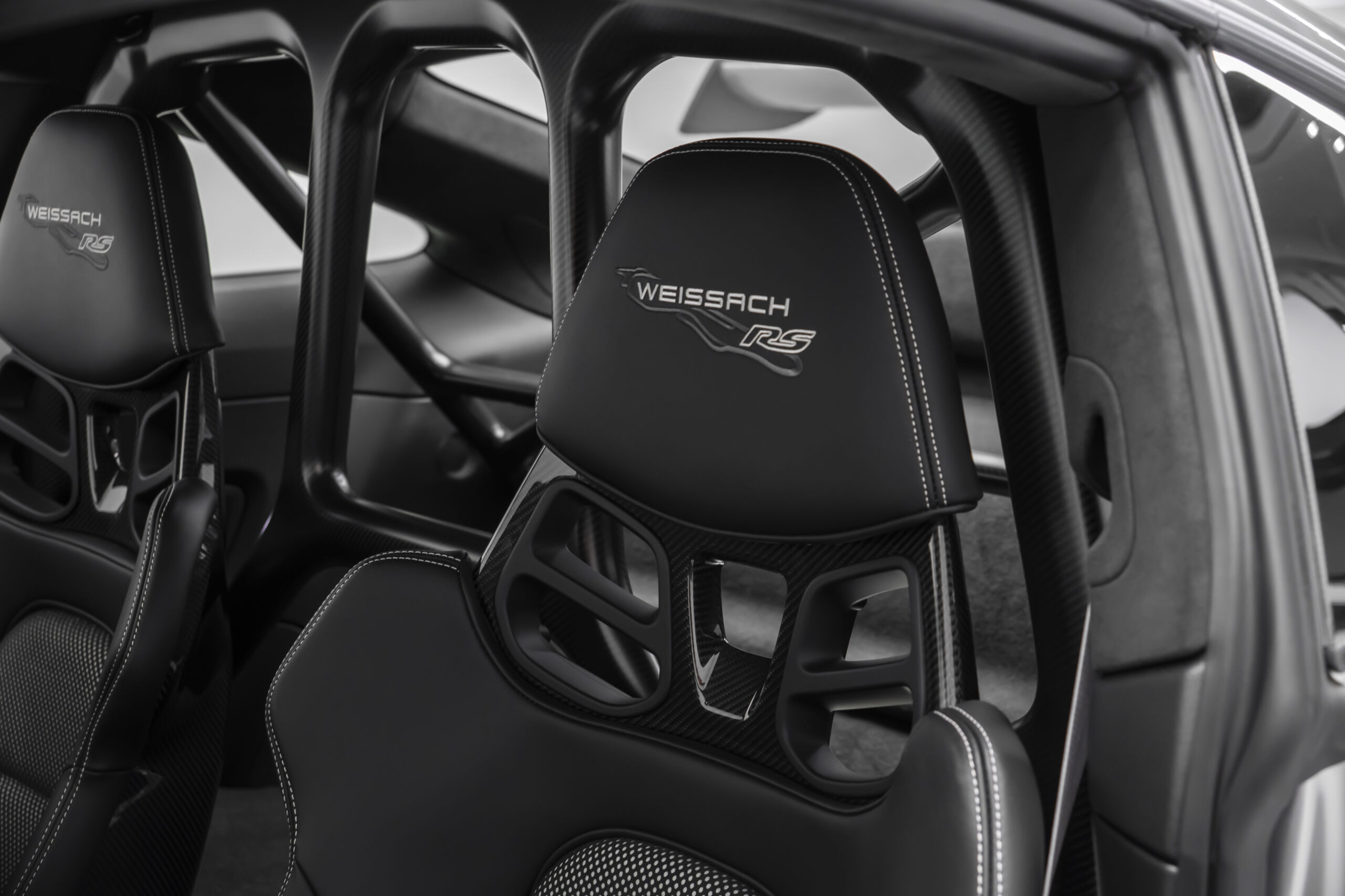 
								2025 Porsche 911 GT3 RS Weissach full									