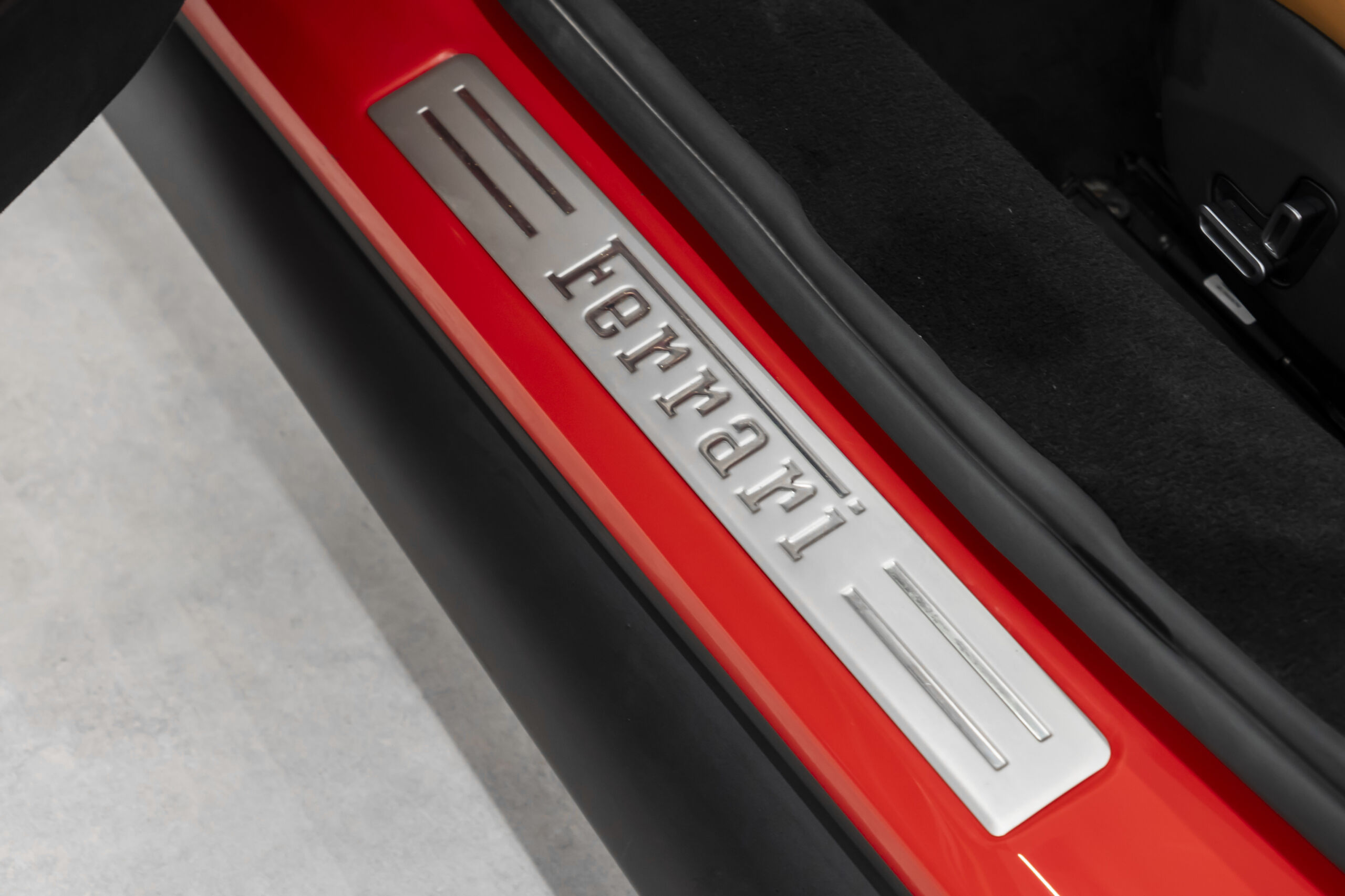 
								2023 Ferrari 296 GTS full									
