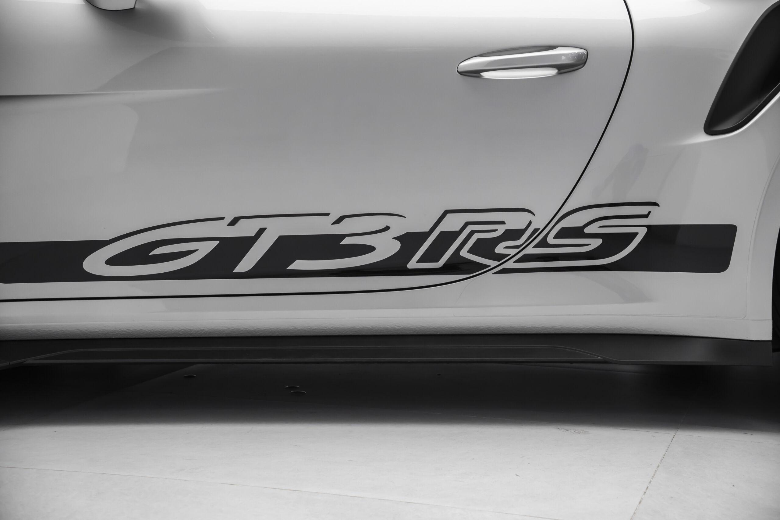 
								2025 Porsche 911 GT3 RS Weissach full									