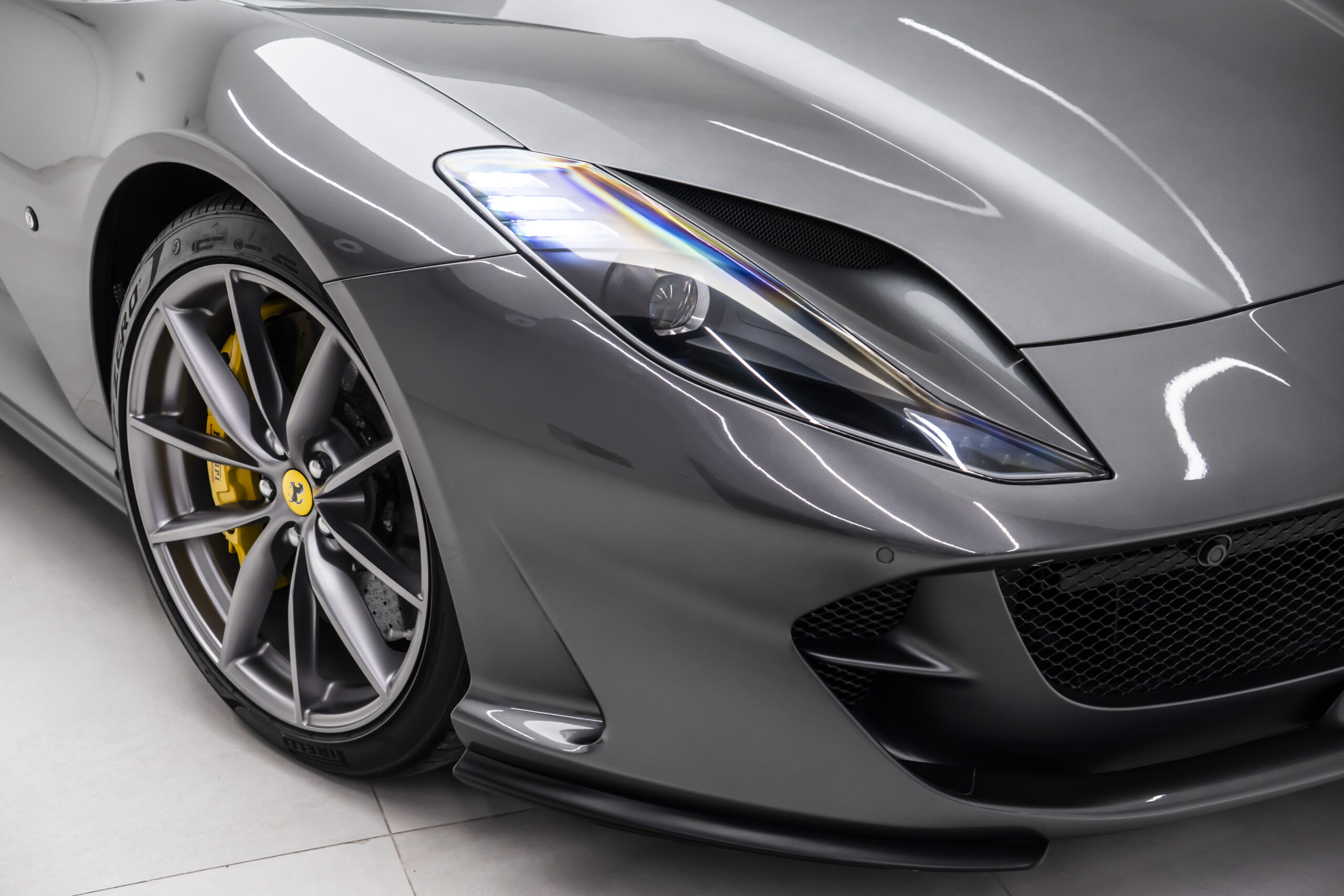 
								2022 Ferrari 812 GTS full									