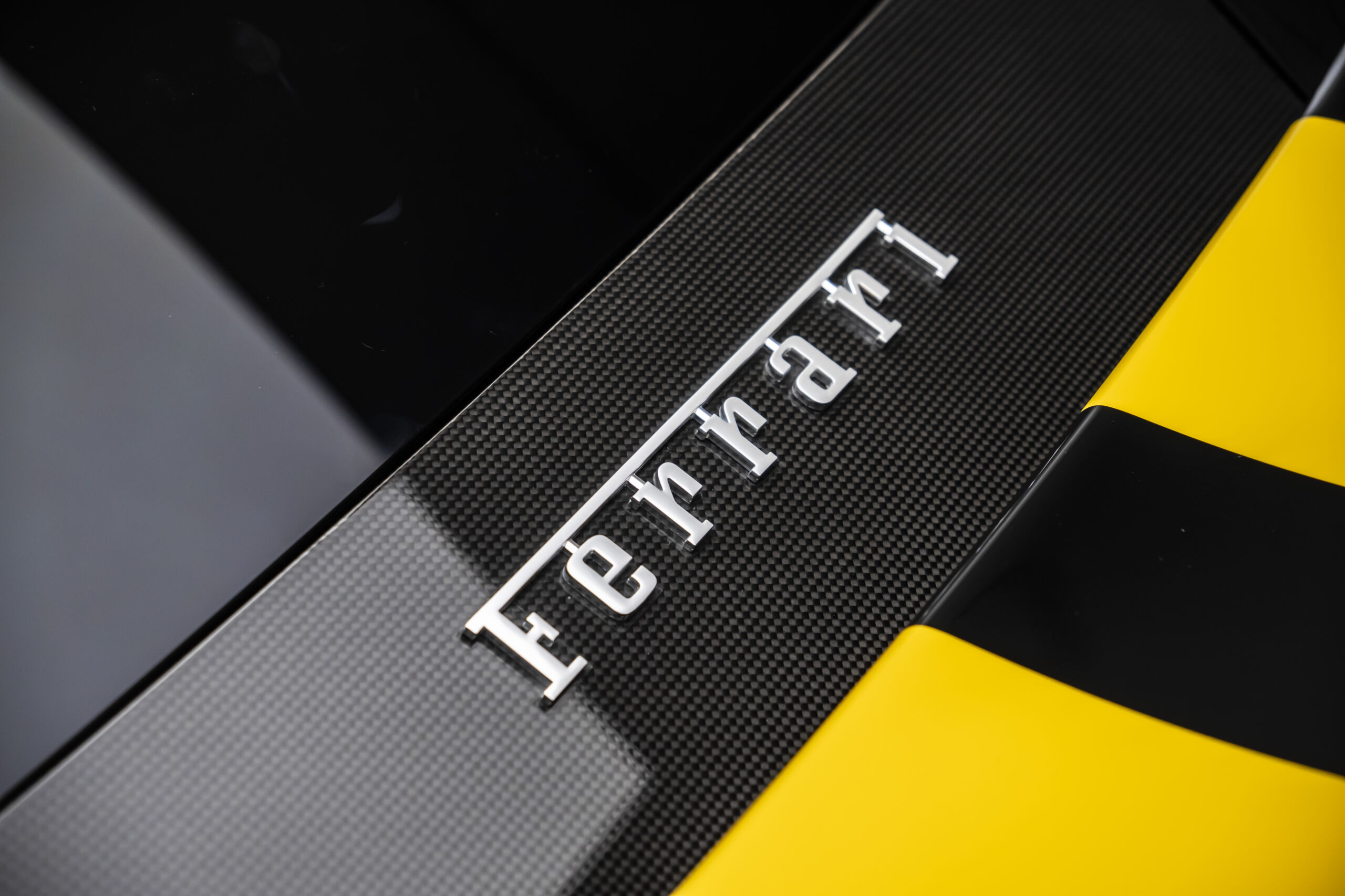 
								2020 Ferrari 488 Pista full									