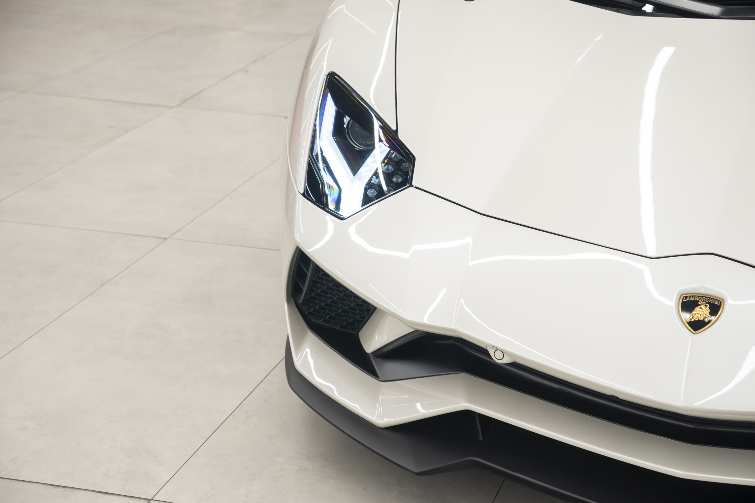 
								2018 Lamborghini Aventador S full									