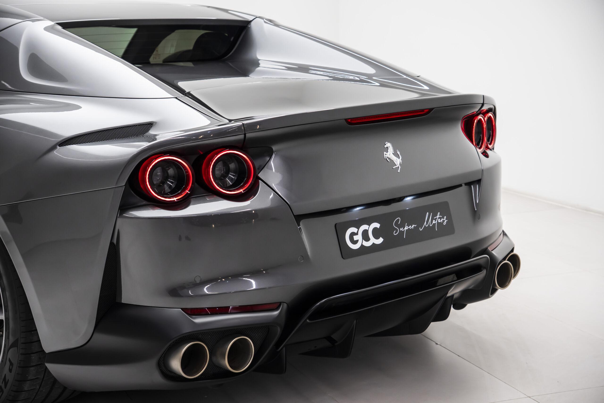 
								2022 Ferrari 812 GTS full									
