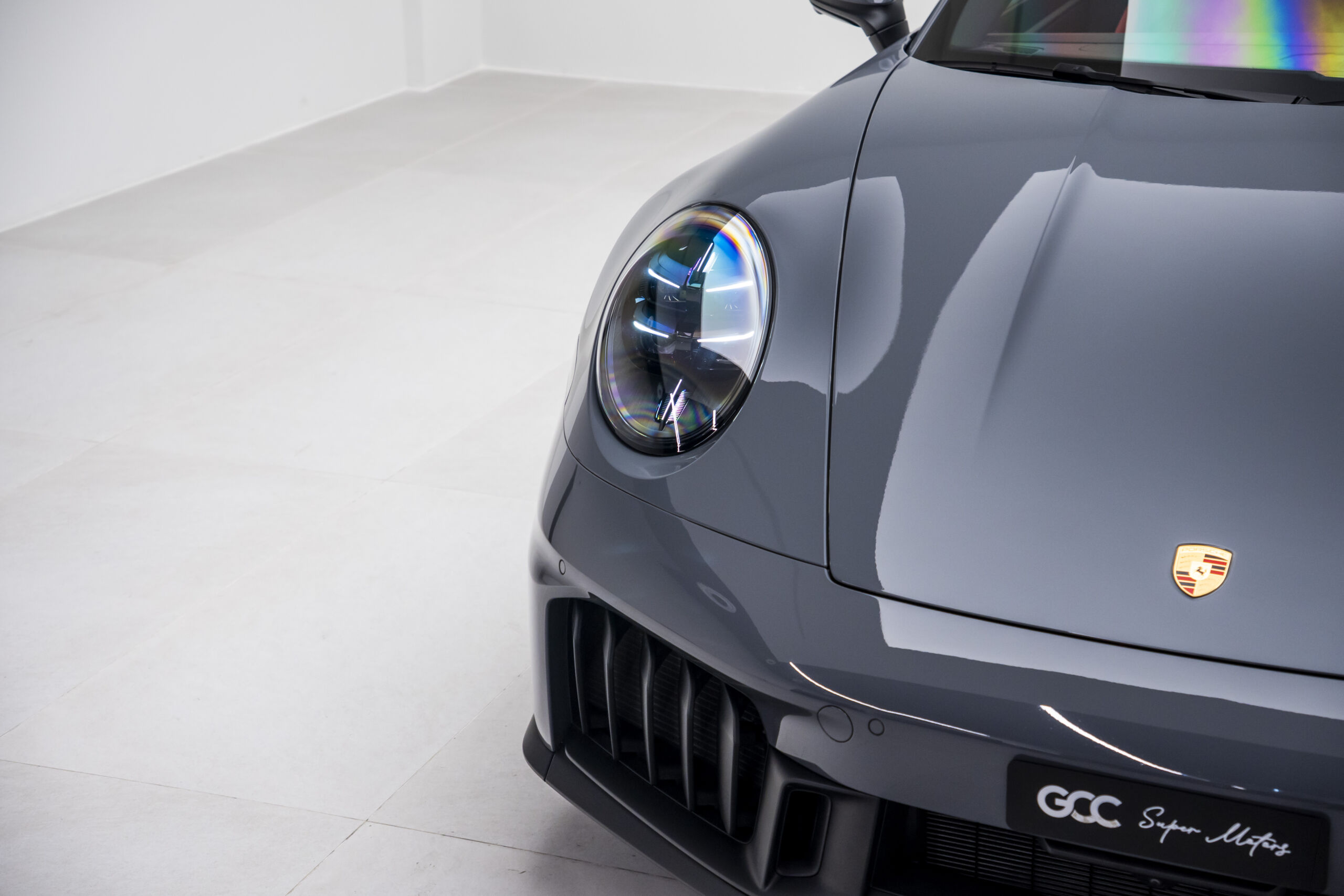 
								2025 Porsche 911 Targa 4 GTS full									
