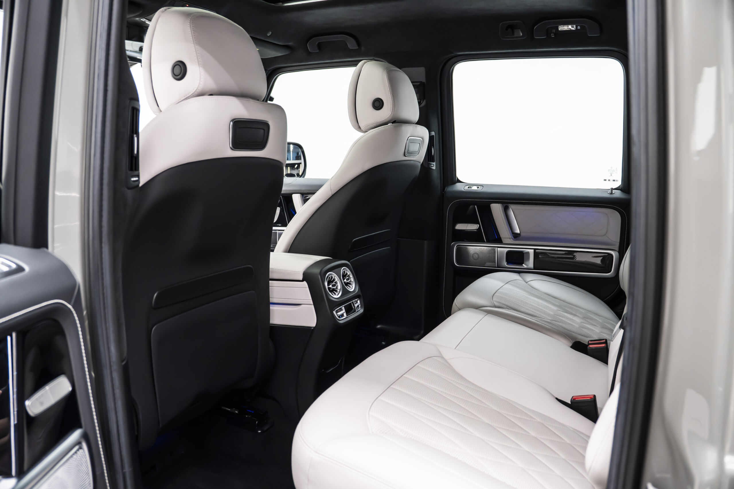 
								2022 Mercedes G63 AMG 4×4² full									