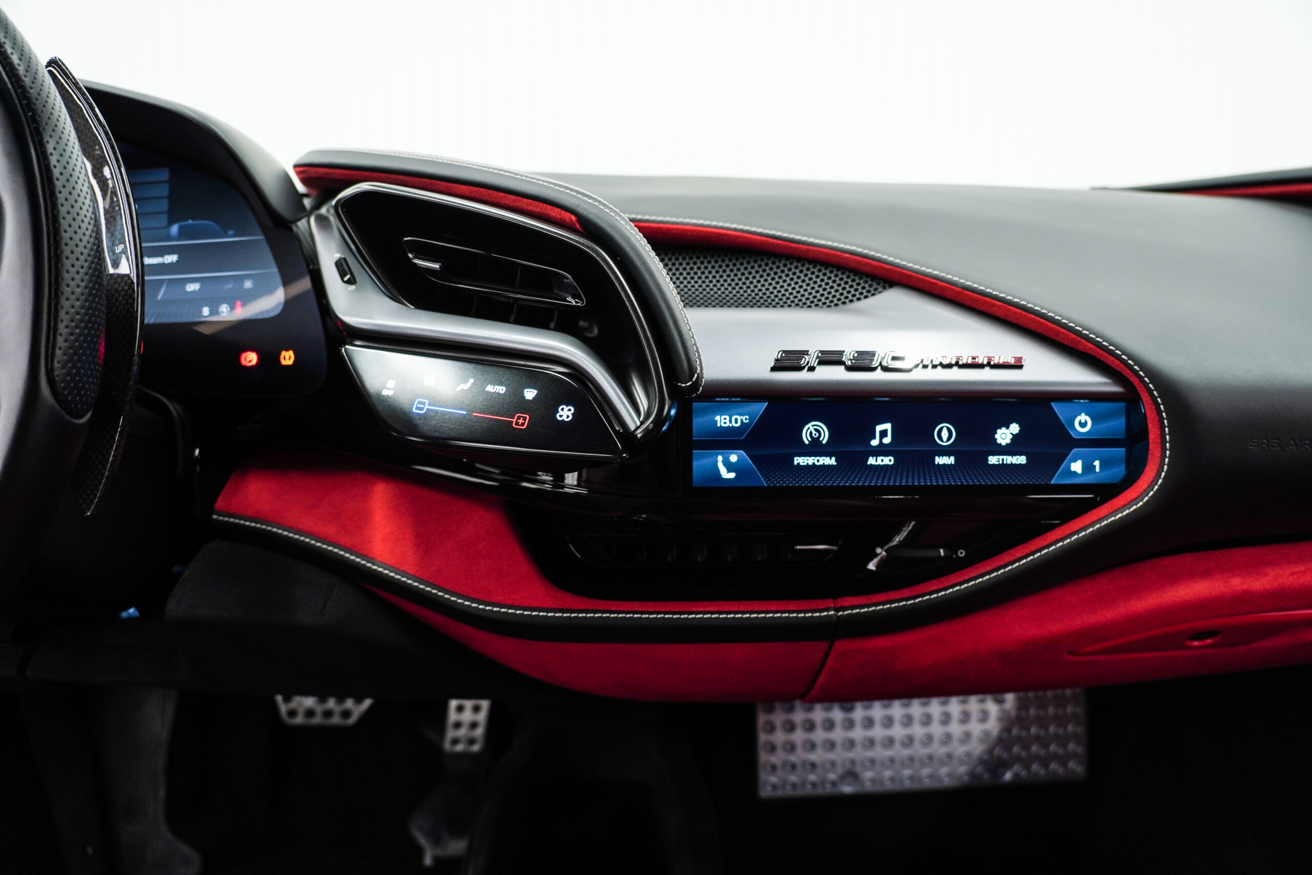 
								2022 Ferrari SF90 Stradale full									