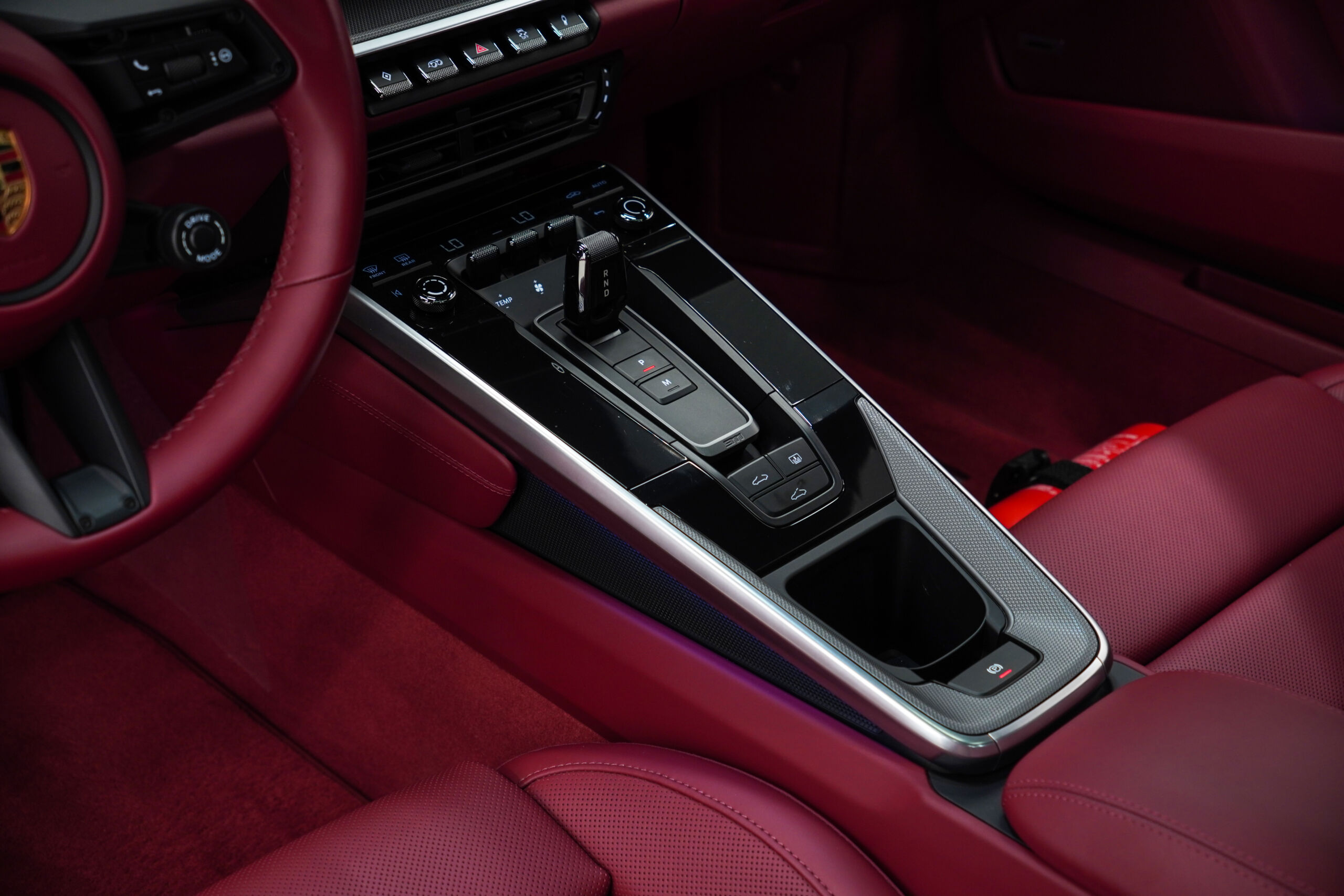 
								2024 Porsche 911 Turbo full									