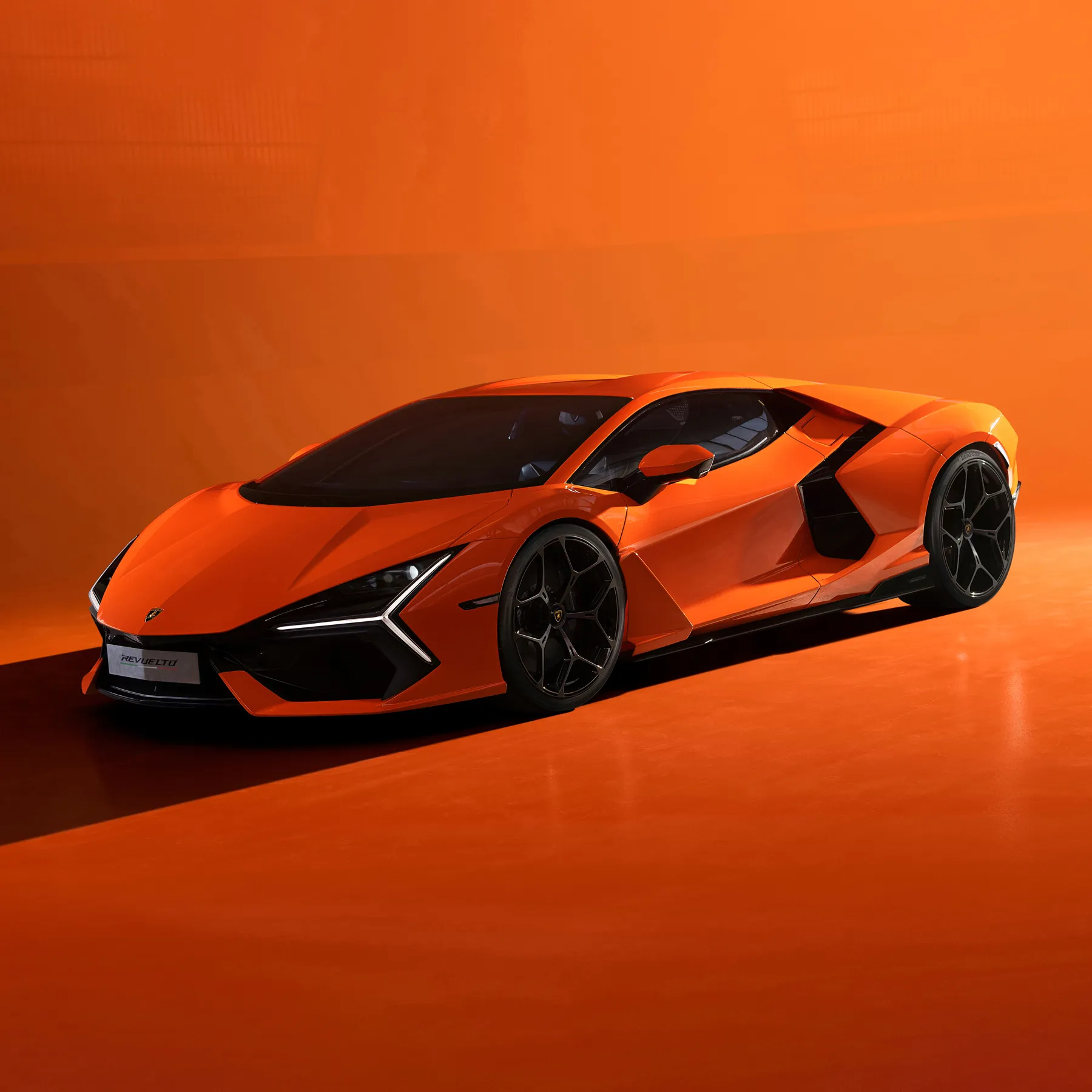 Best luxury car dealer in Dubai - GCC Supermotors