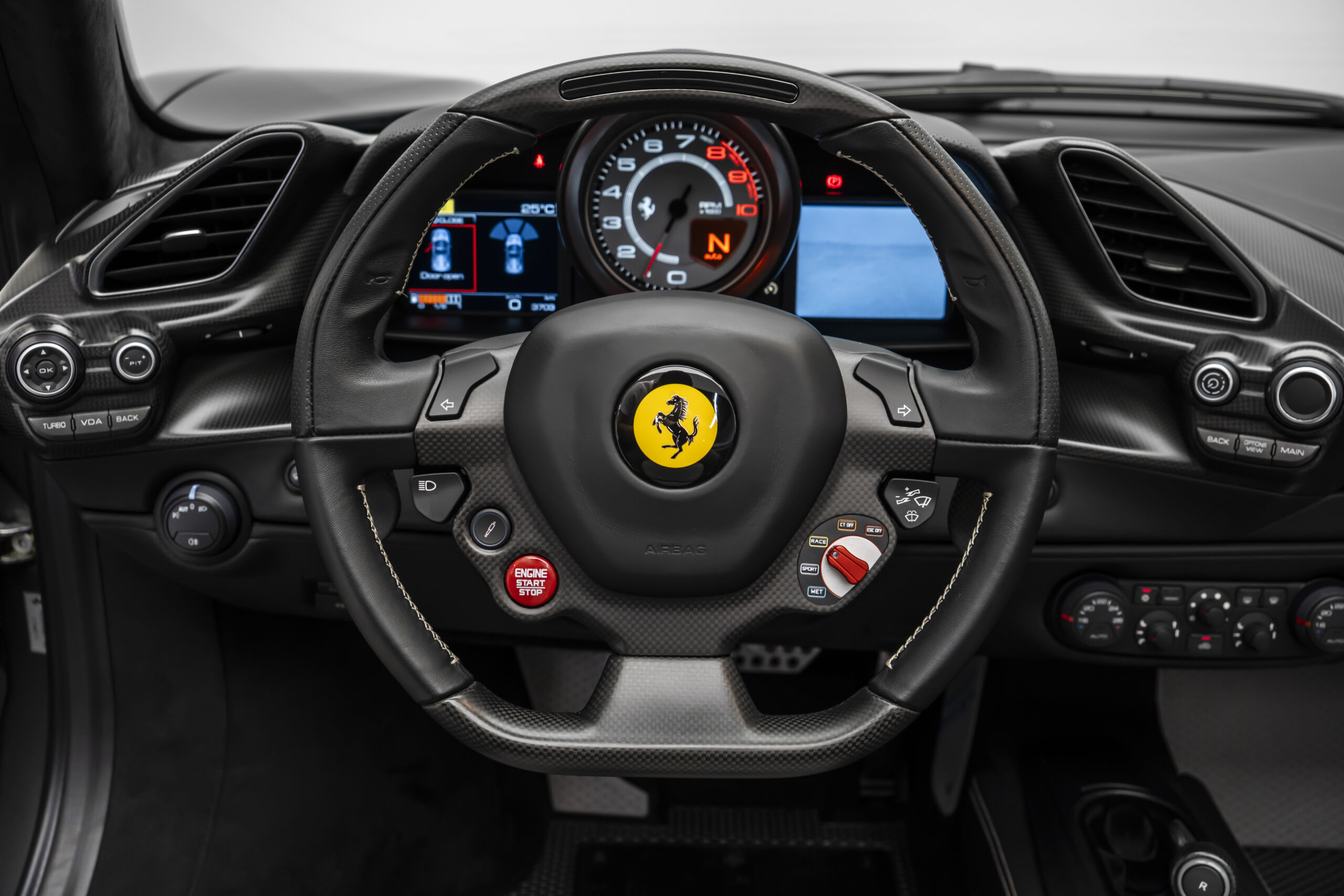 
								2020 Ferrari 488 Pista Spider full									