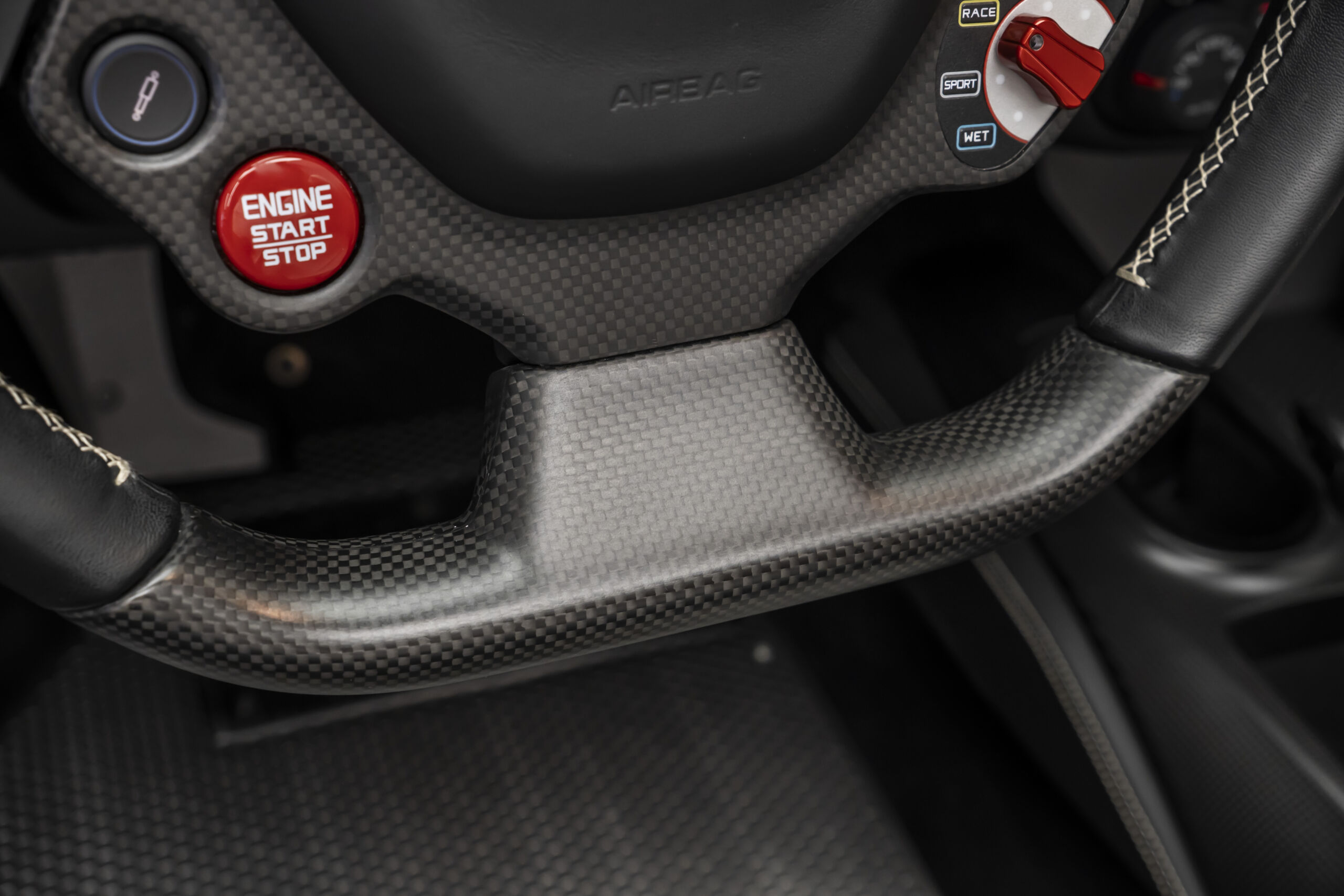 
								2020 Ferrari 488 Pista Spider full									