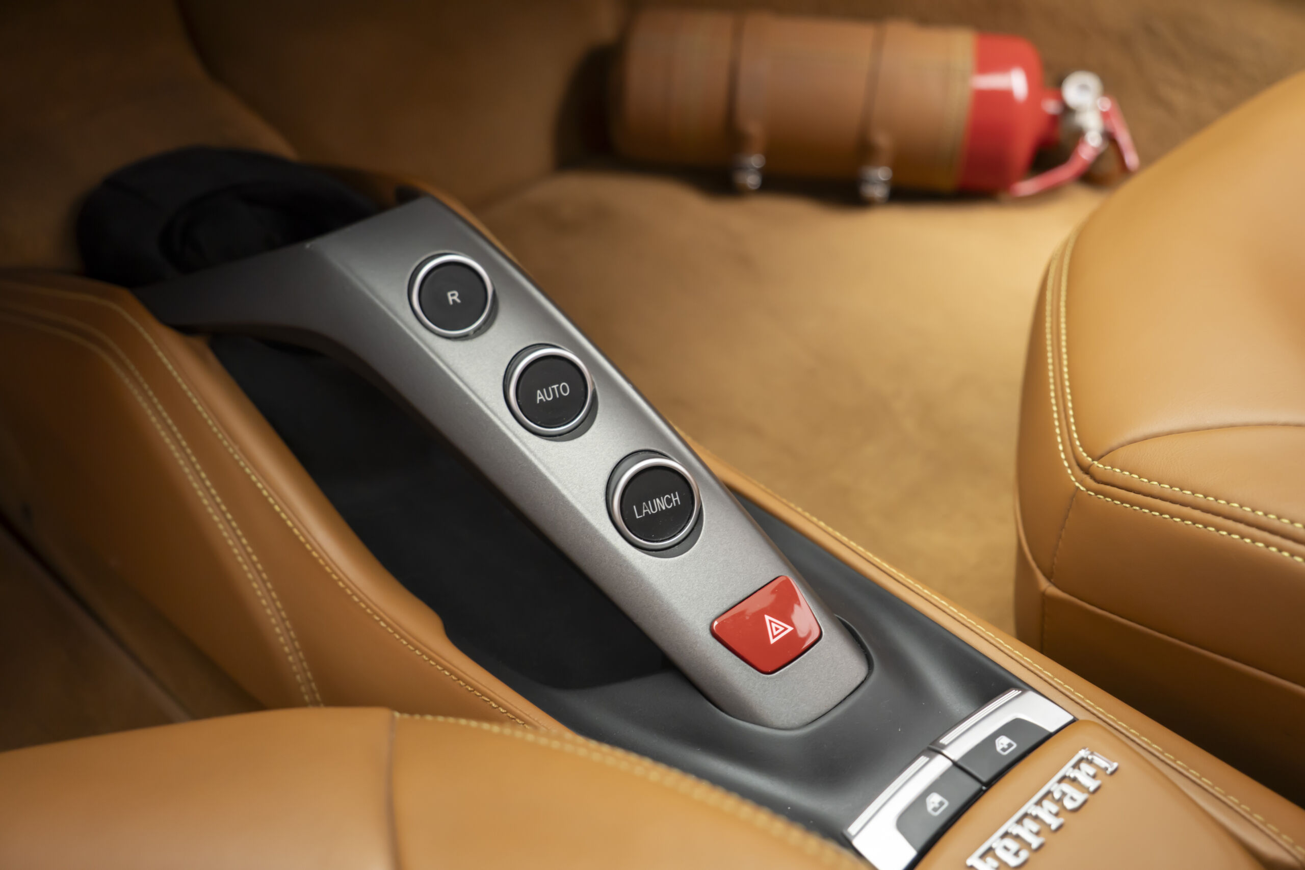 
								2016 Ferrari 488 GTB full									