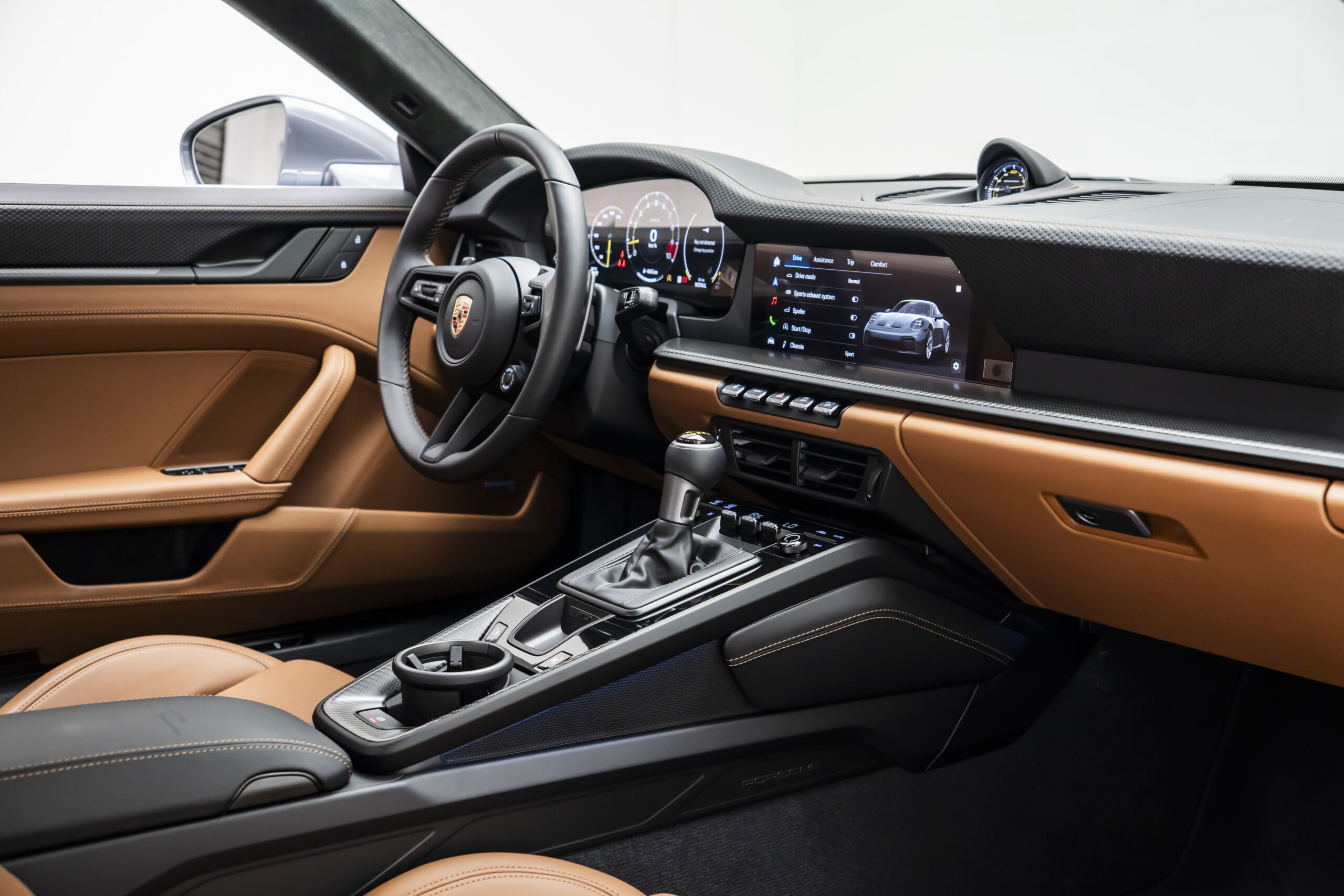 
								2026 Porsche 911 GT3 Touring 992.2 full									
