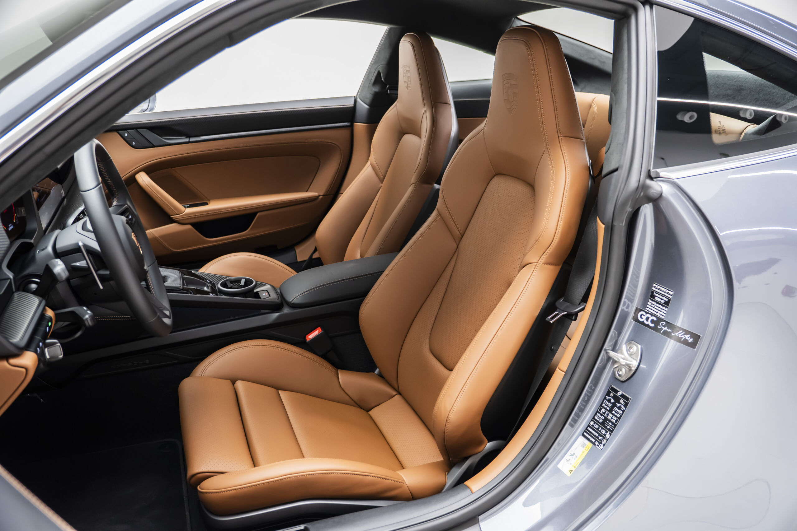 
								2026 Porsche 911 GT3 Touring 992.2 full									
