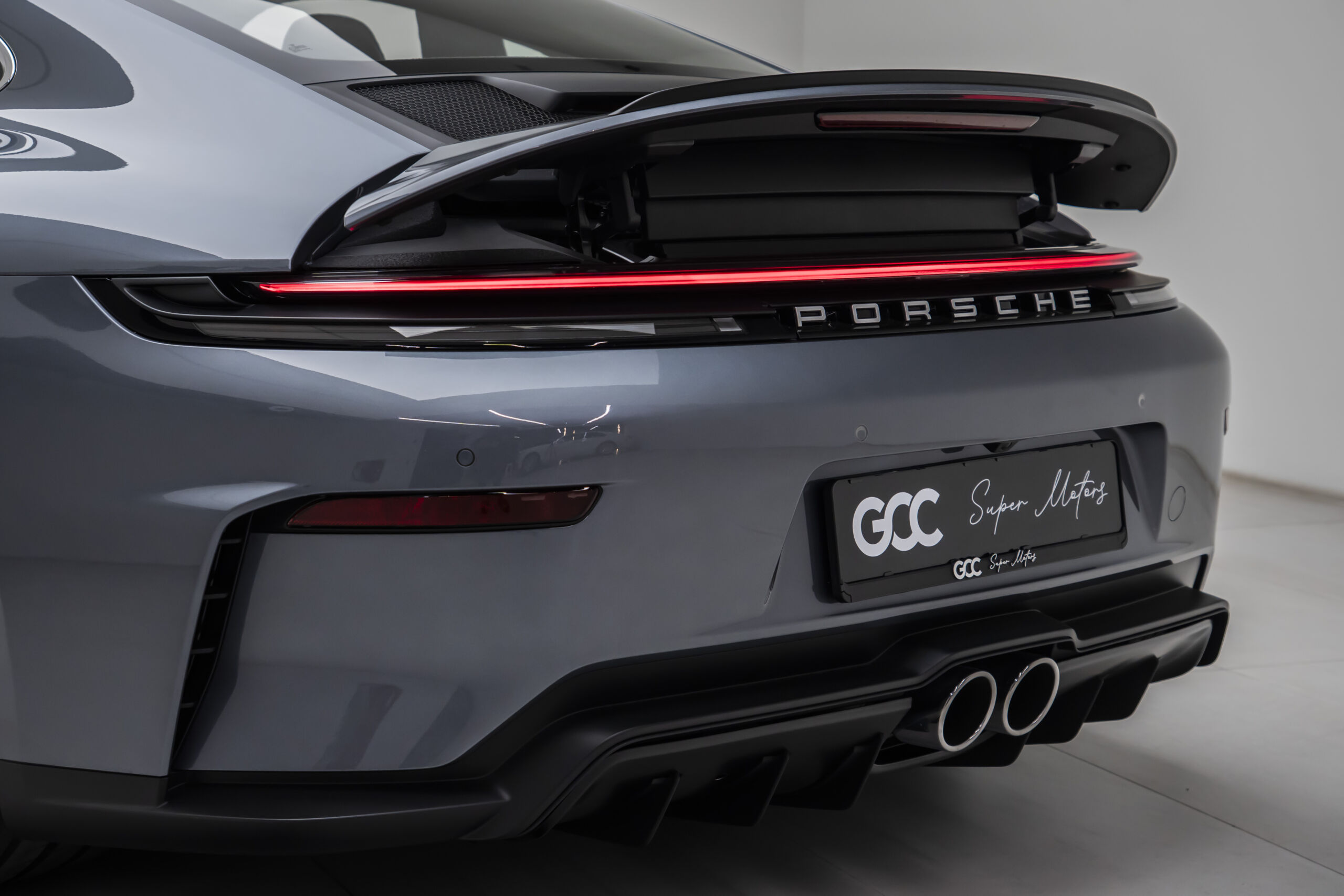 
								2026 Porsche 911 GT3 Touring 992.2 full									