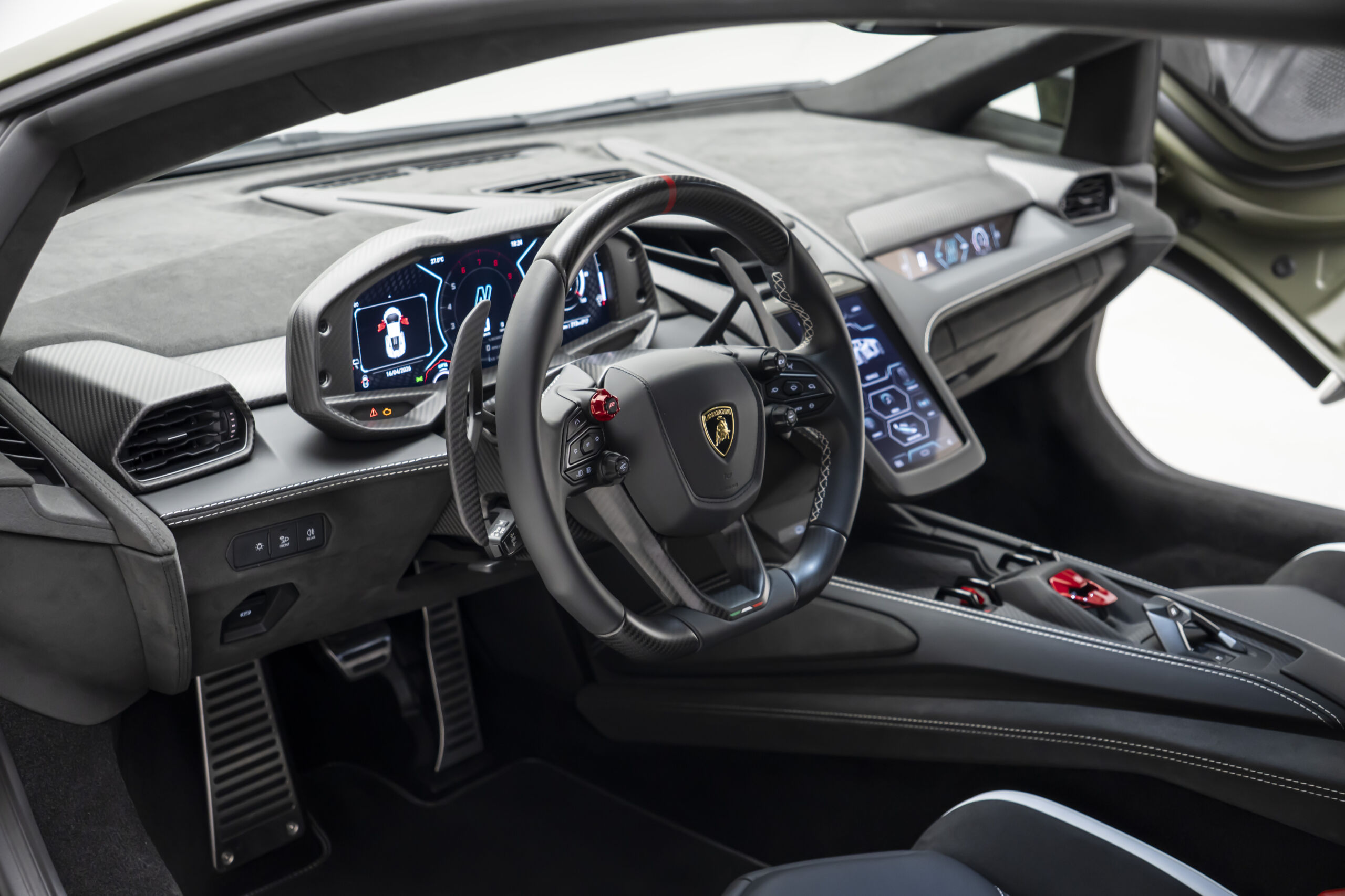 
								2024 Lamborghini Revuelto 6.5L V12 Hybrid 1001 HP full									