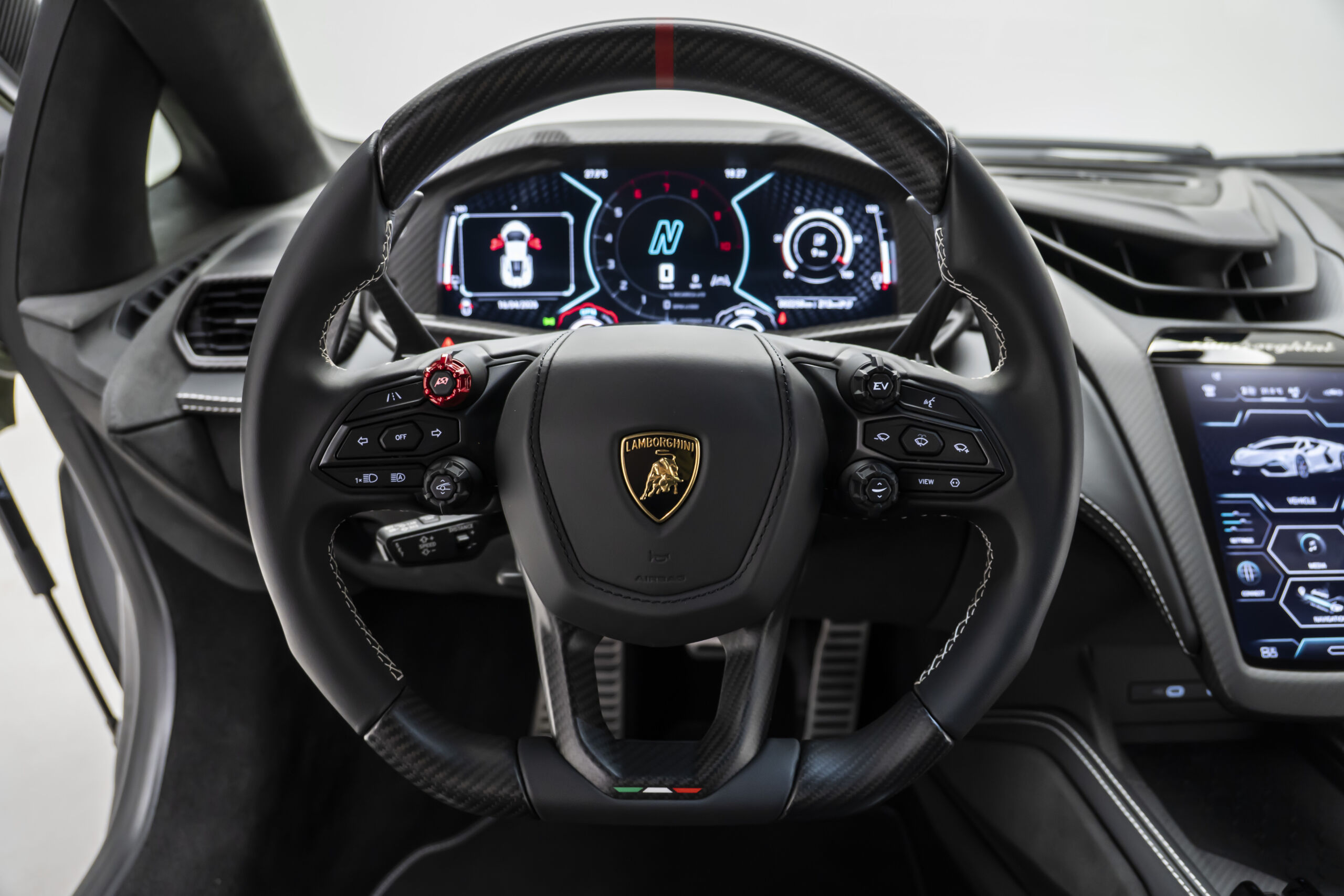 
								2024 Lamborghini Revuelto 6.5L V12 Hybrid 1001 HP full									