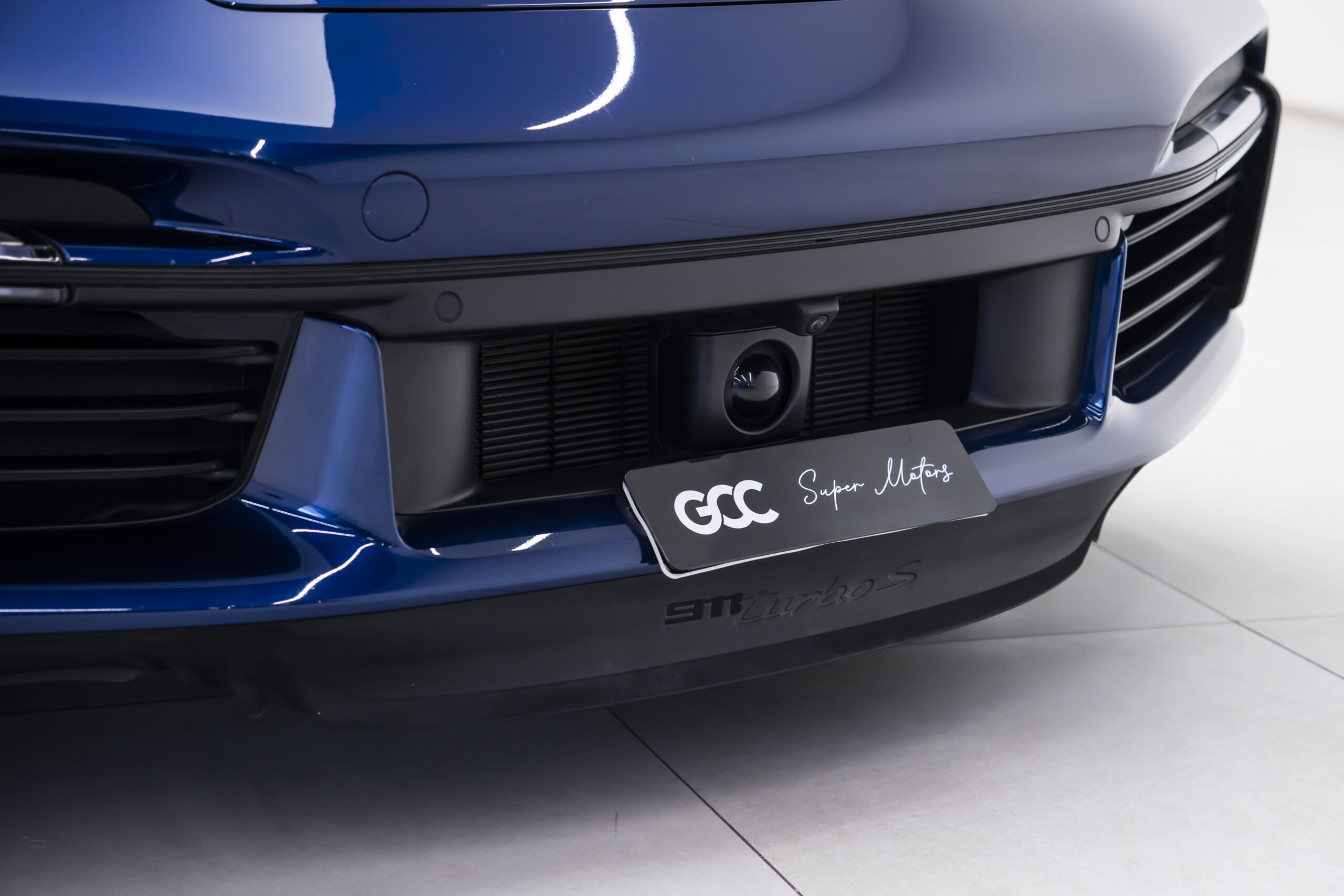 
								2022 Porsche 911 Turbo S Cabriolet full									