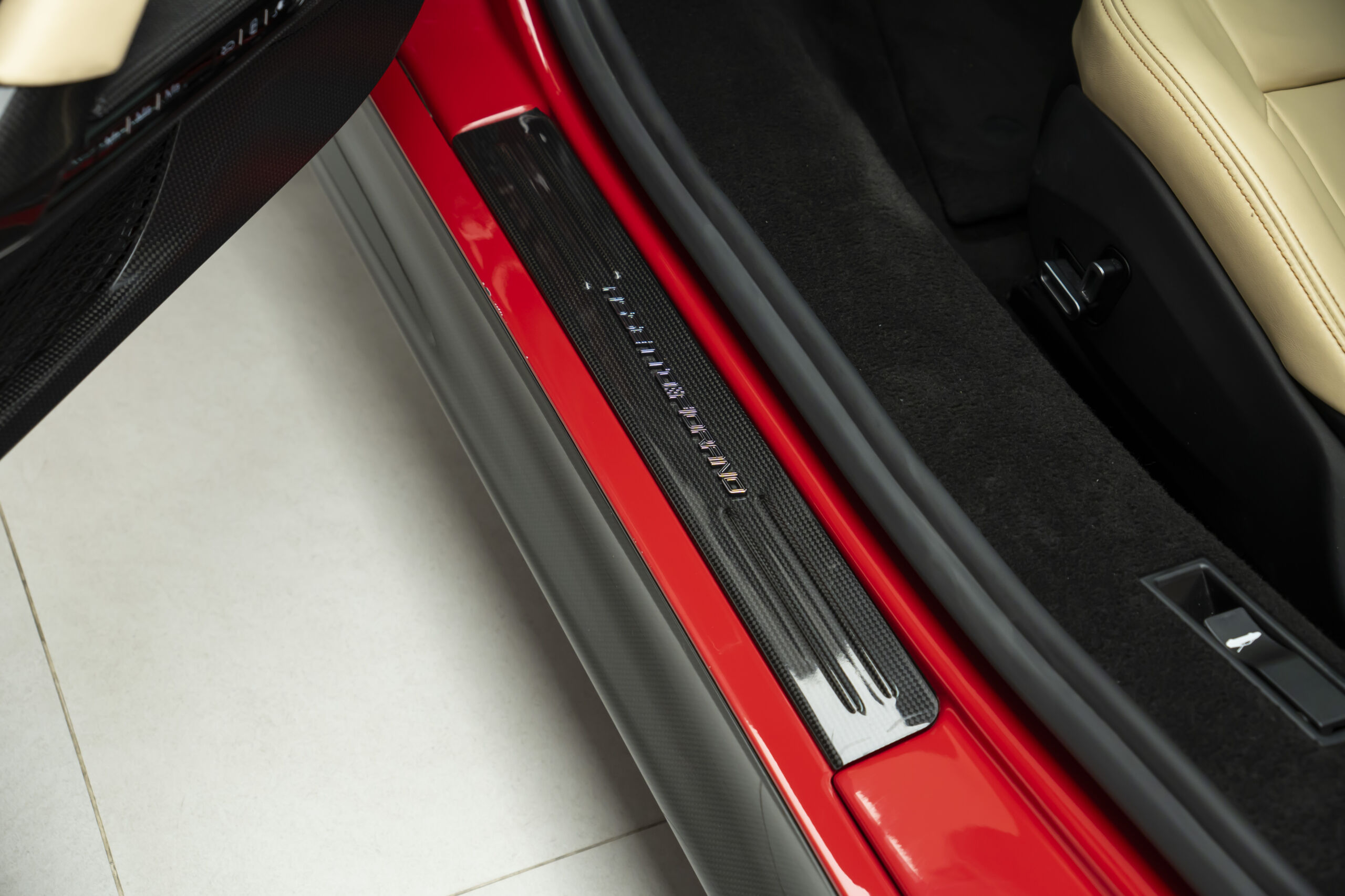 
								2022 Ferrari SF90 Stradale Assetto Fiorano full									
