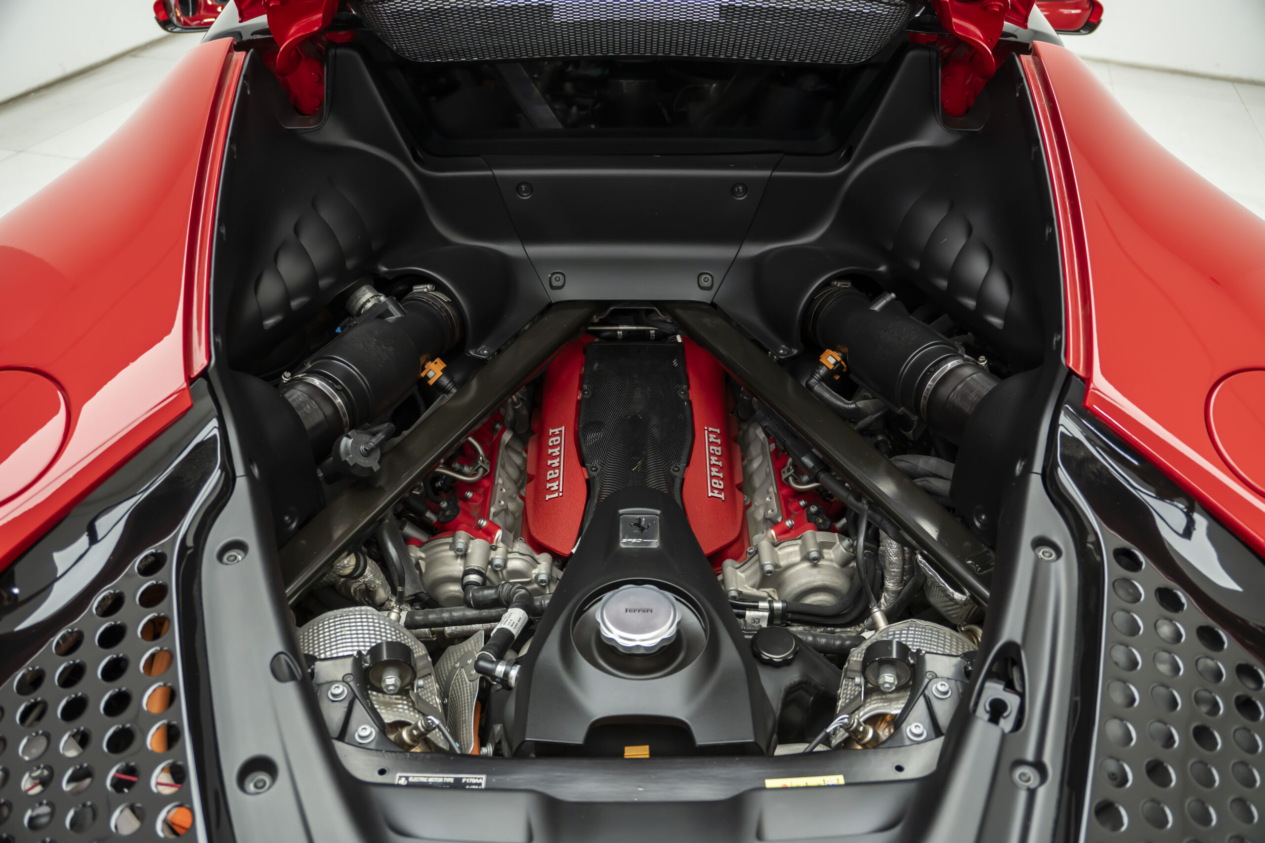 
								2022 Ferrari SF90 Stradale Assetto Fiorano full									