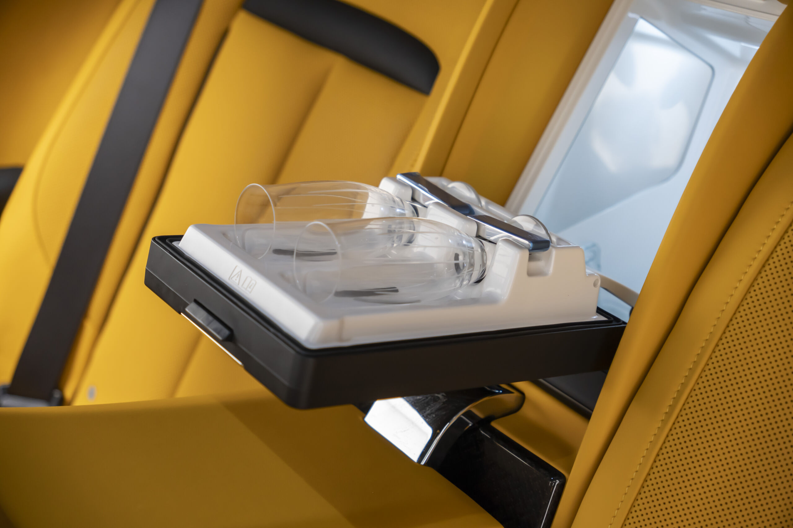 
								2023 Rolls Royce Cullinan Black Badge Bespoke full									
