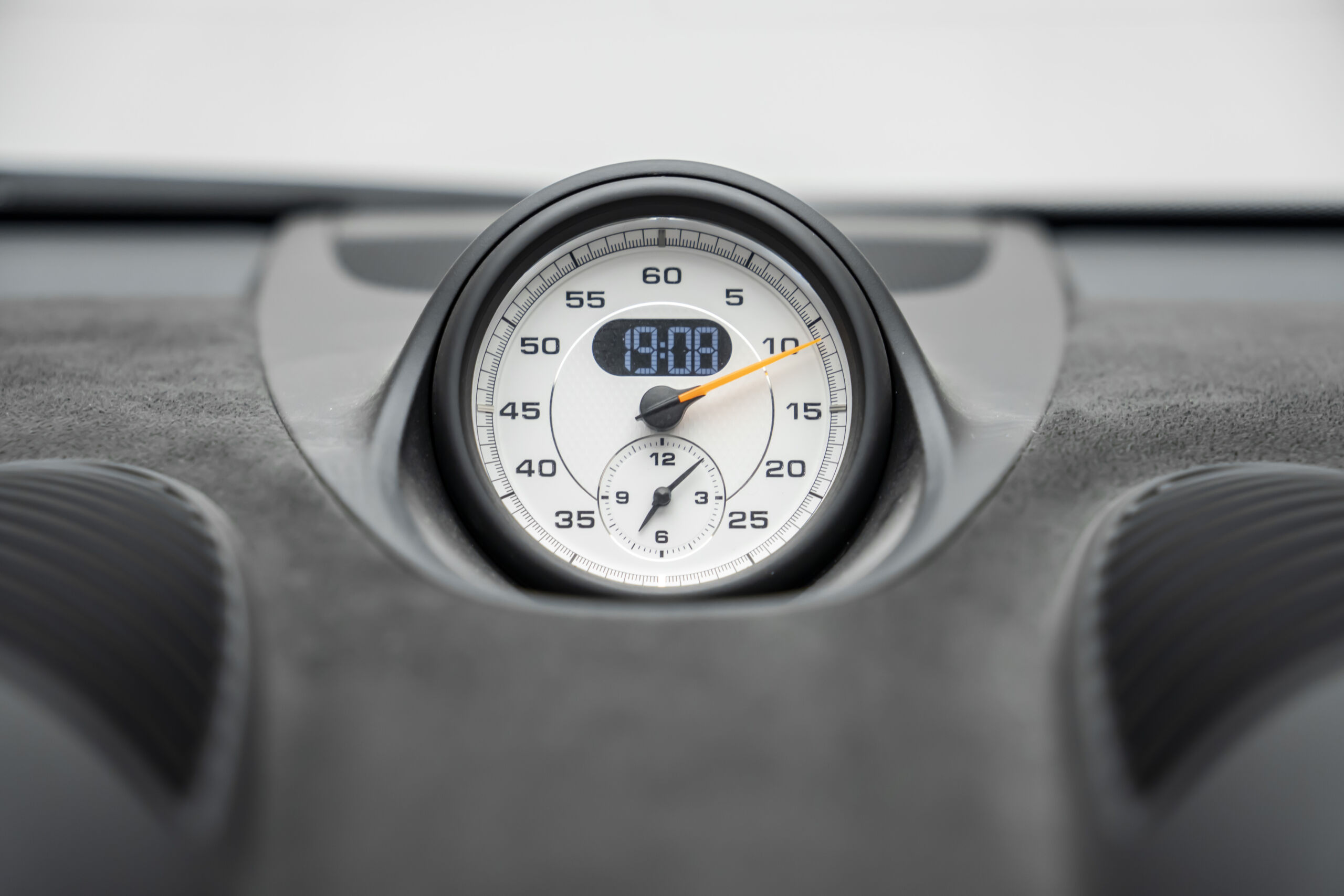 
								2024 Porsche 718 Spyder RS Weissach Package full									