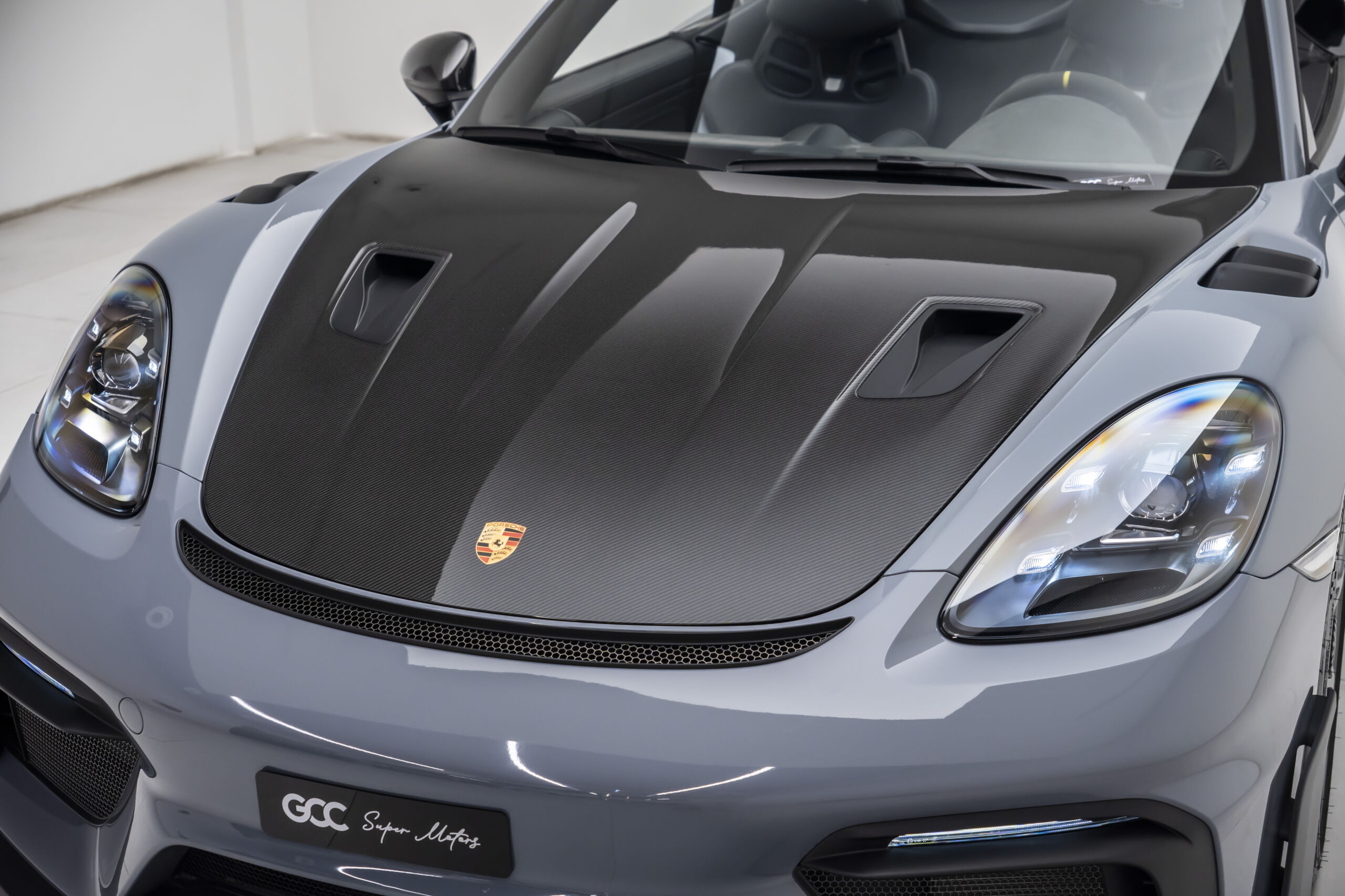 
								2024 Porsche 718 Spyder RS Weissach Package full									