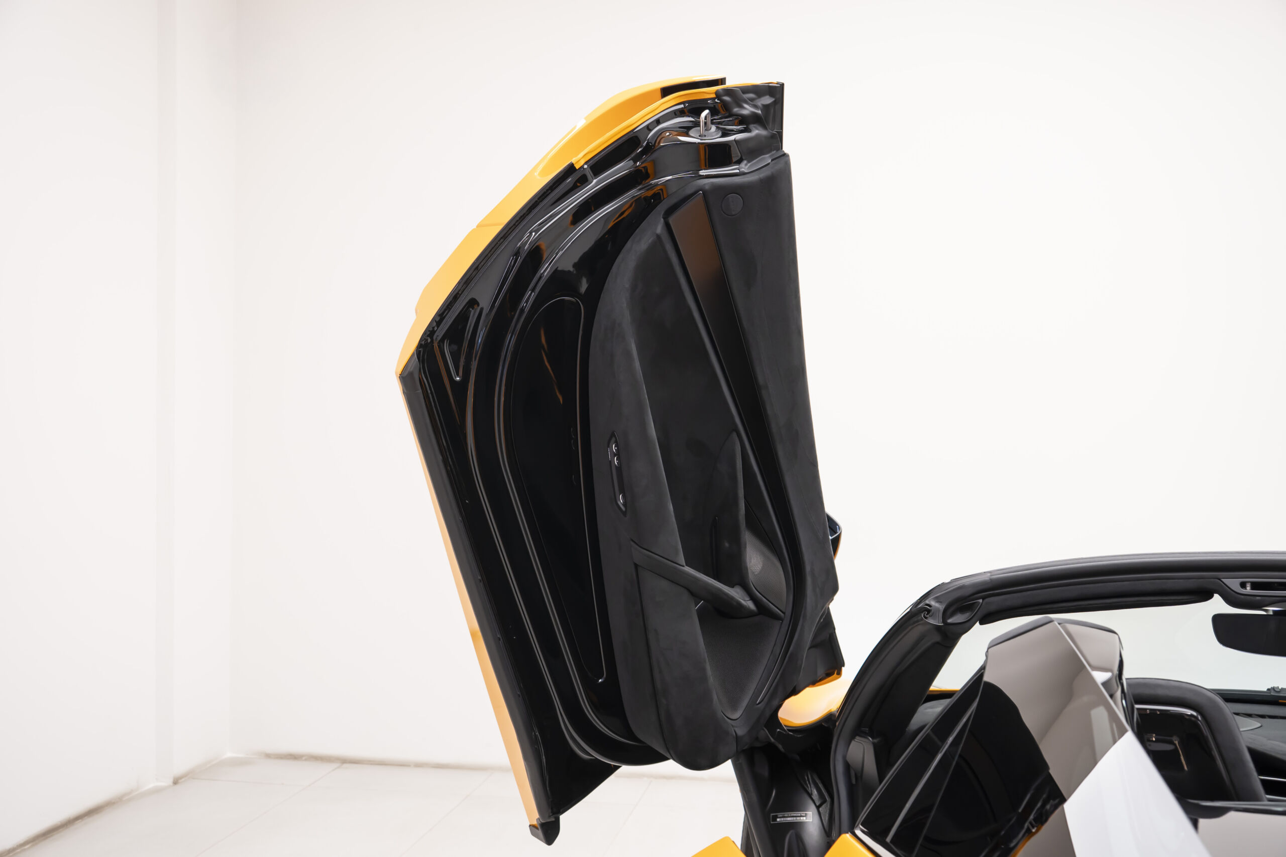 
								2024 McLaren 750S Spider full									