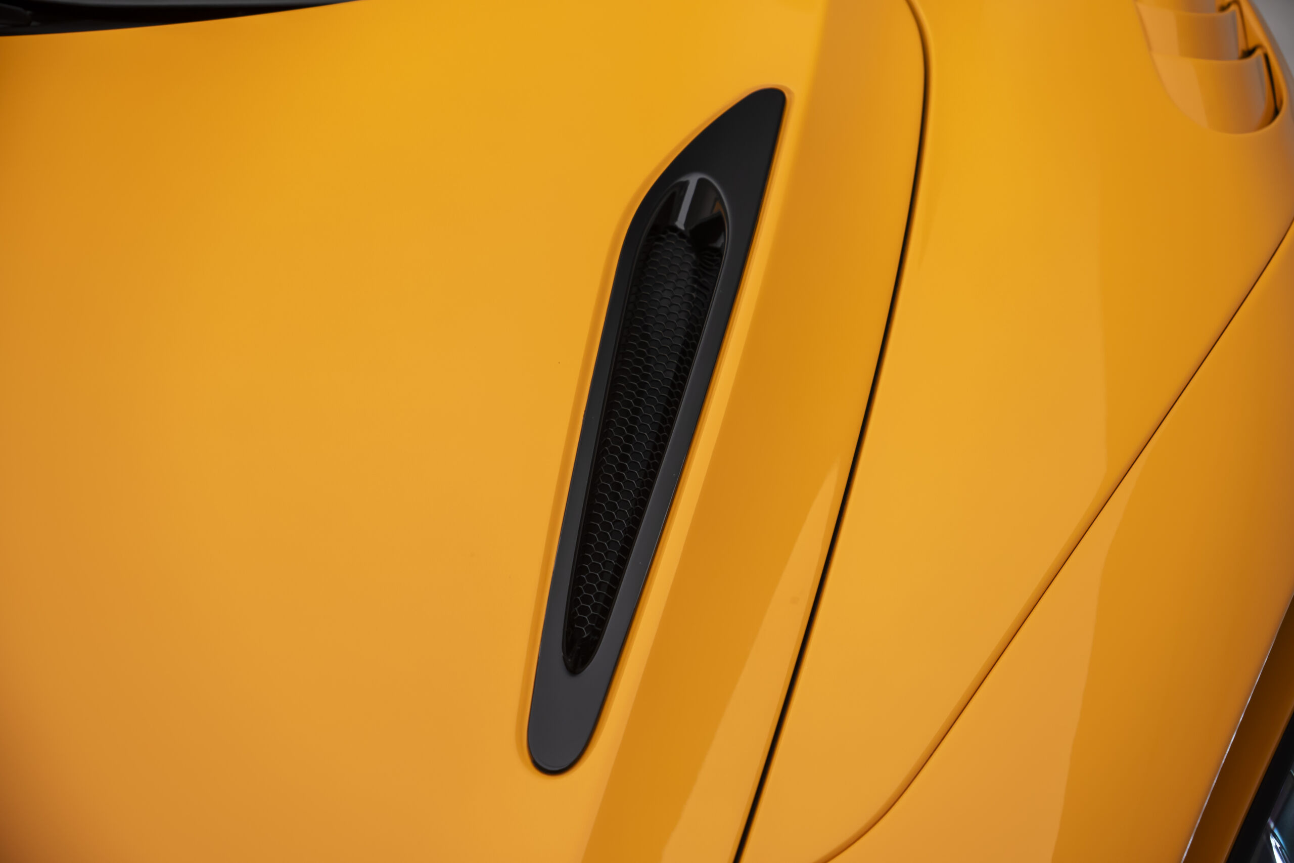 
								2024 McLaren 750S Spider full									