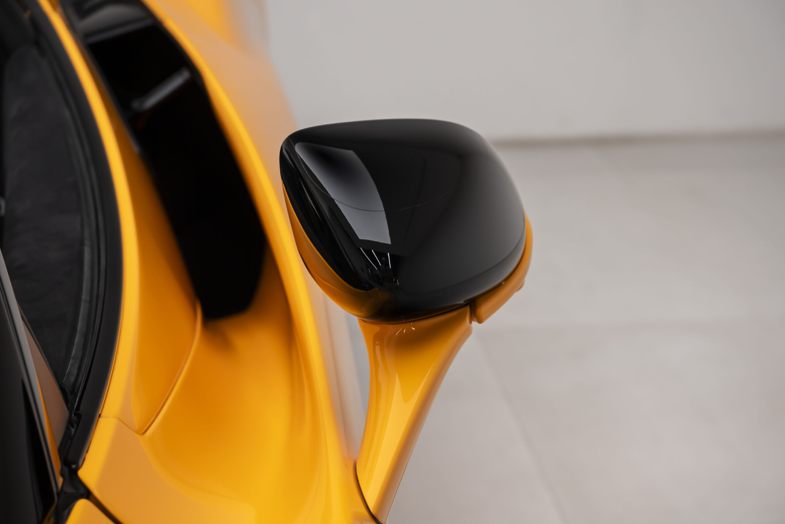 
								2024 McLaren 750S Spider full									