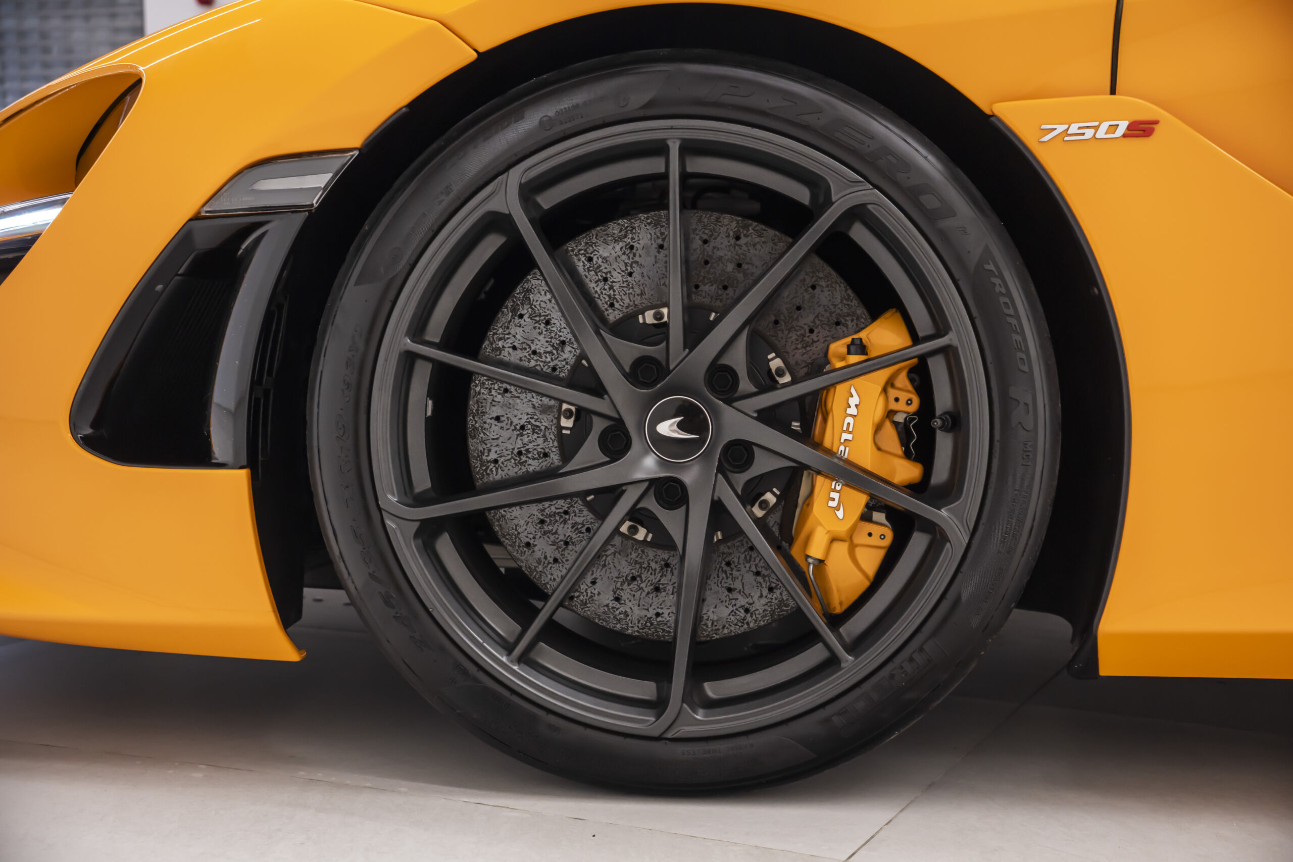 
								2024 McLaren 750S Spider full									