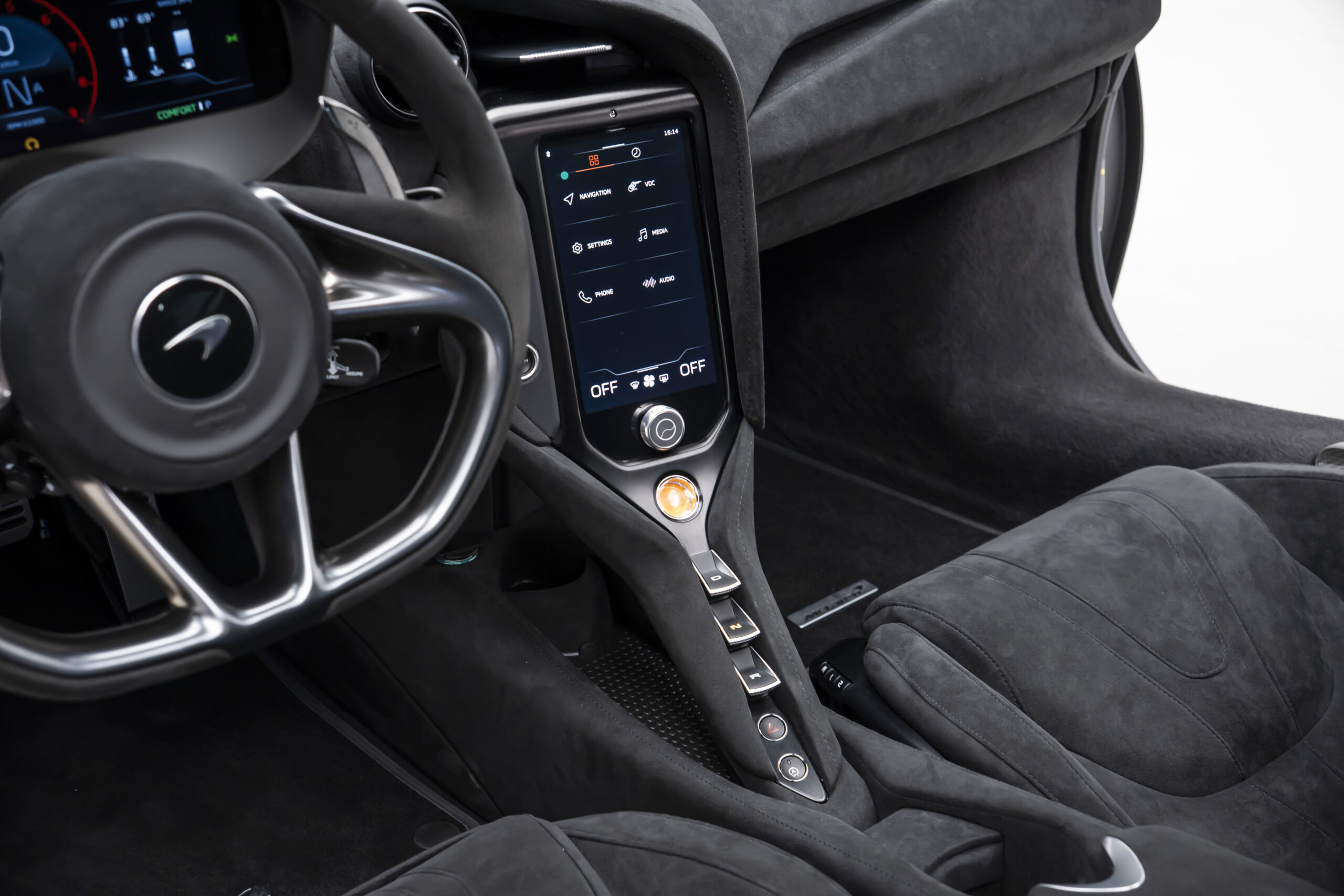 
								BRAND NEW 2025 MCLAREN 750S COUPE full									