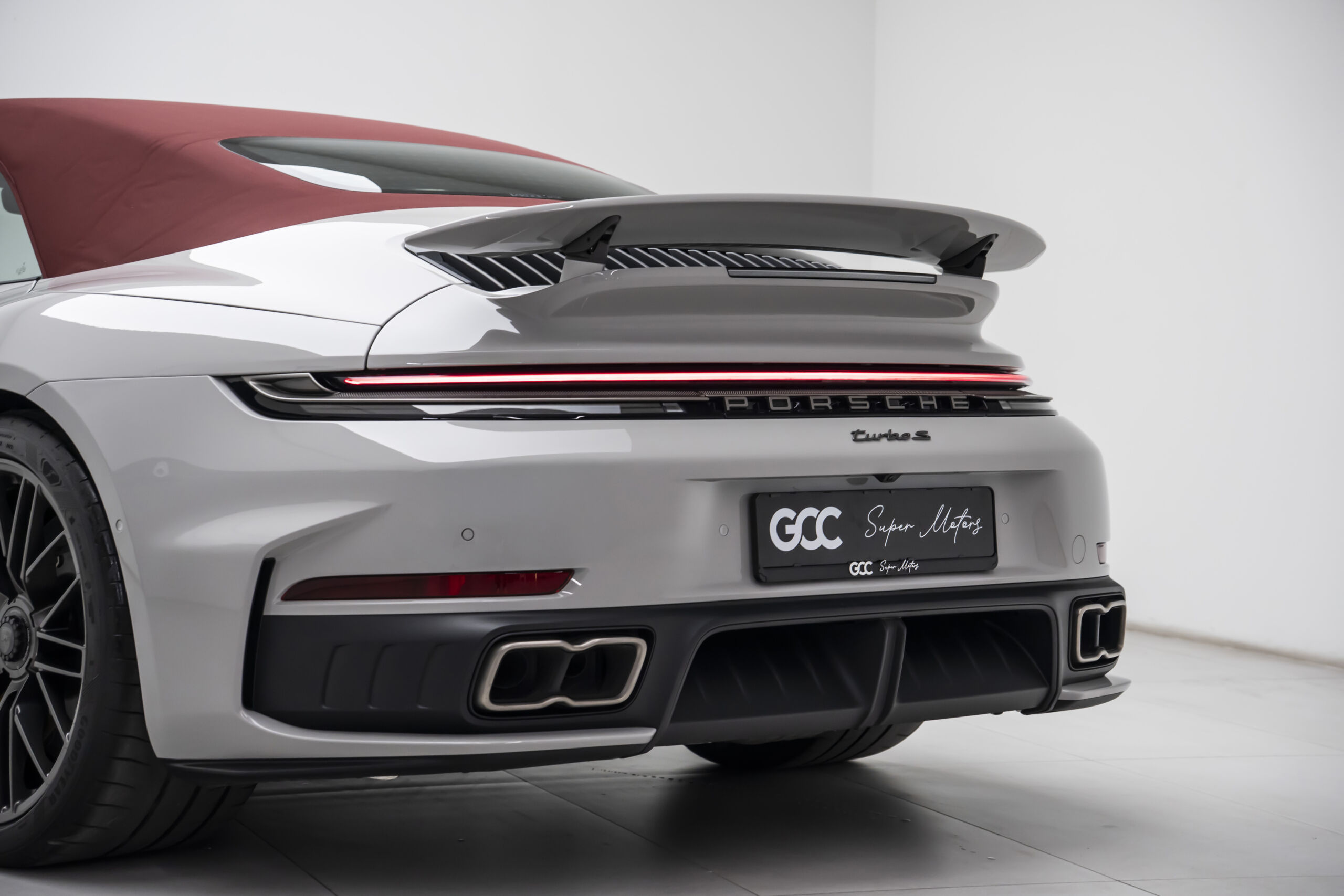 
								Brand New 2026 Porsche 911 Turbo S Cabriolet 992.2 full									