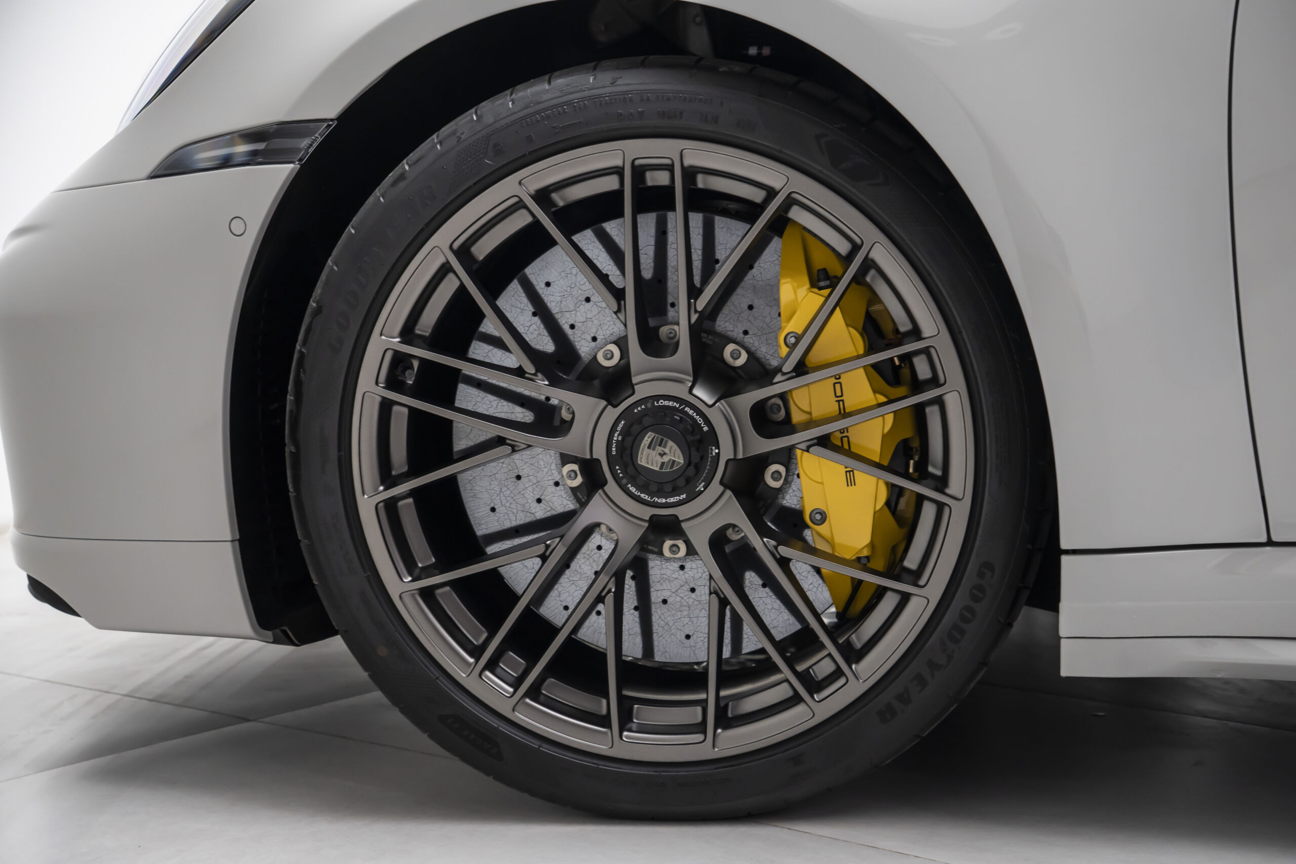 
								Brand New 2026 Porsche 911 Turbo S Cabriolet 992.2 full									