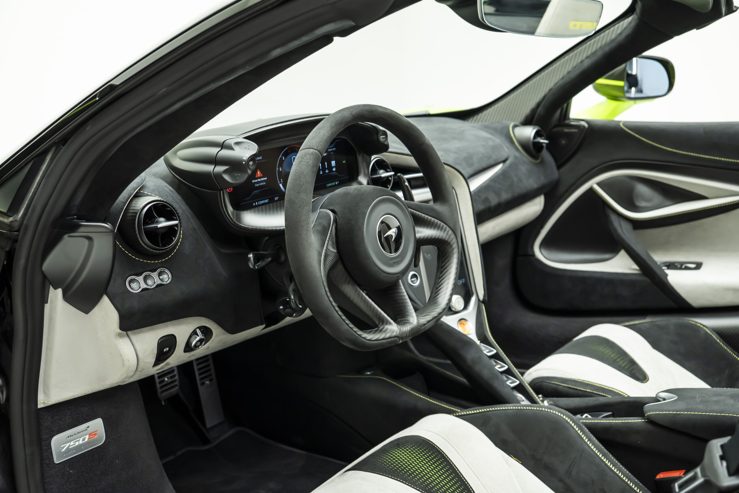 
								2025 McLaren 750S Spider Performance Pack full									