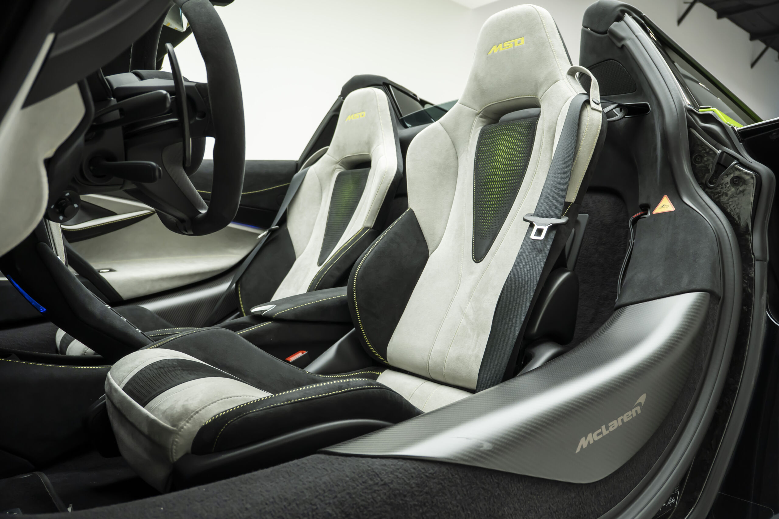
								2025 McLaren 750S Spider Performance Pack full									