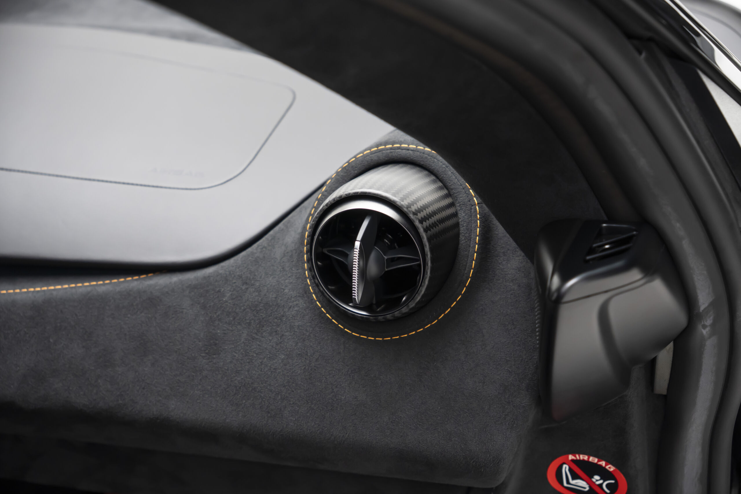 
								Special Order 2024 McLaren 750S Spider MSO Package Bespoke 1:1 full									